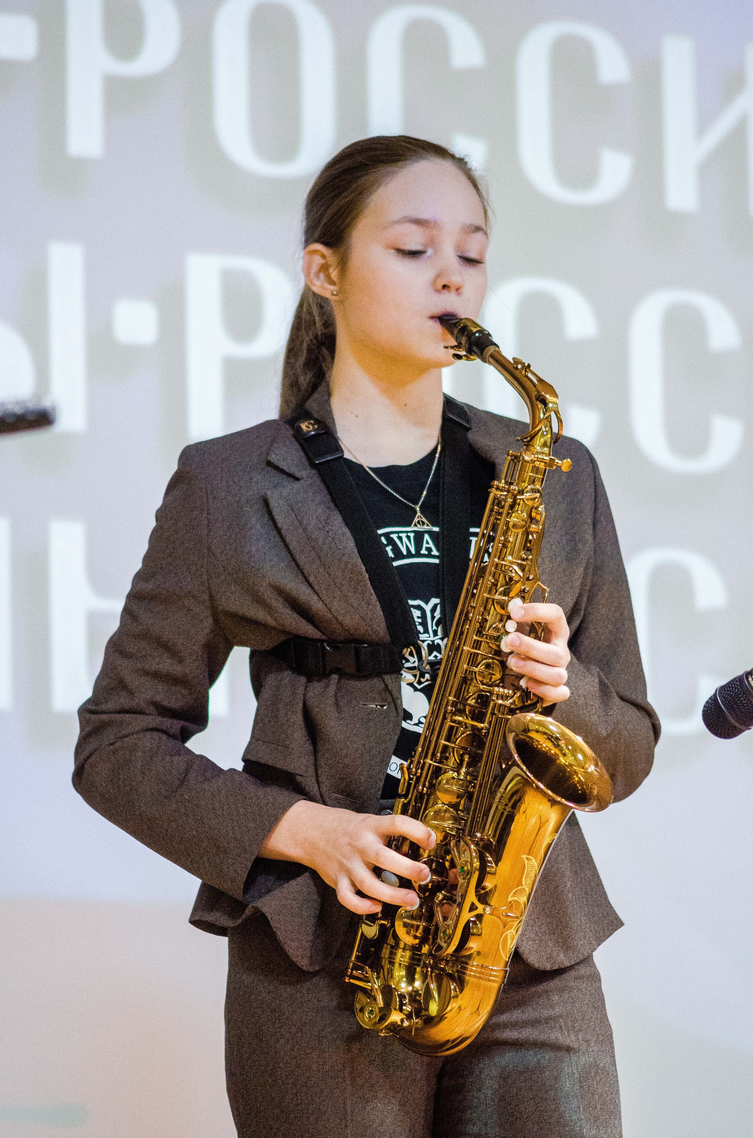 «Я-россиянин, ты — россиянин, мы — россияне!». Свадебный фотограф на Урале Виктор Соколов
