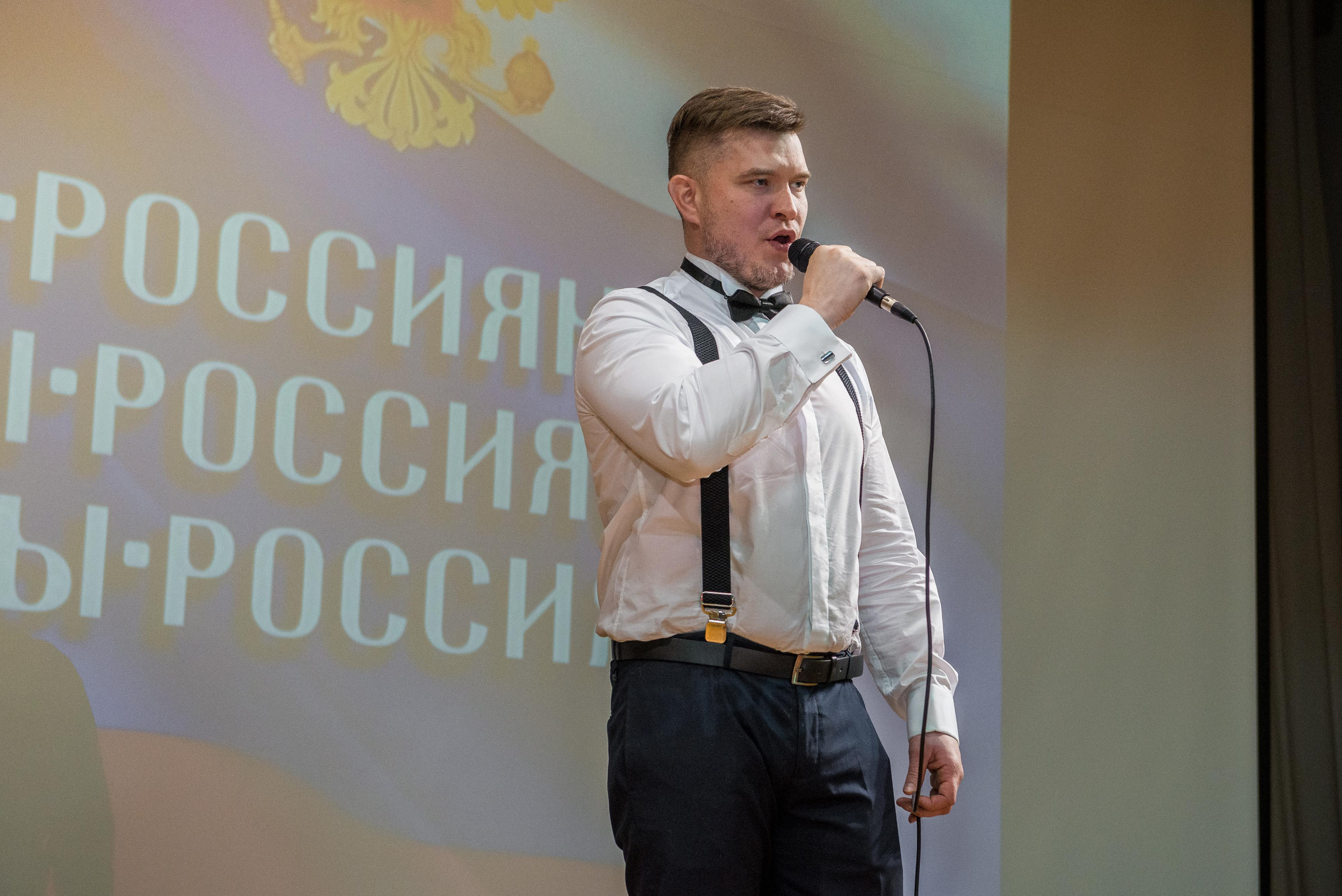 «Я-россиянин, ты — россиянин, мы — россияне!». Свадебный фотограф на Урале Виктор Соколов