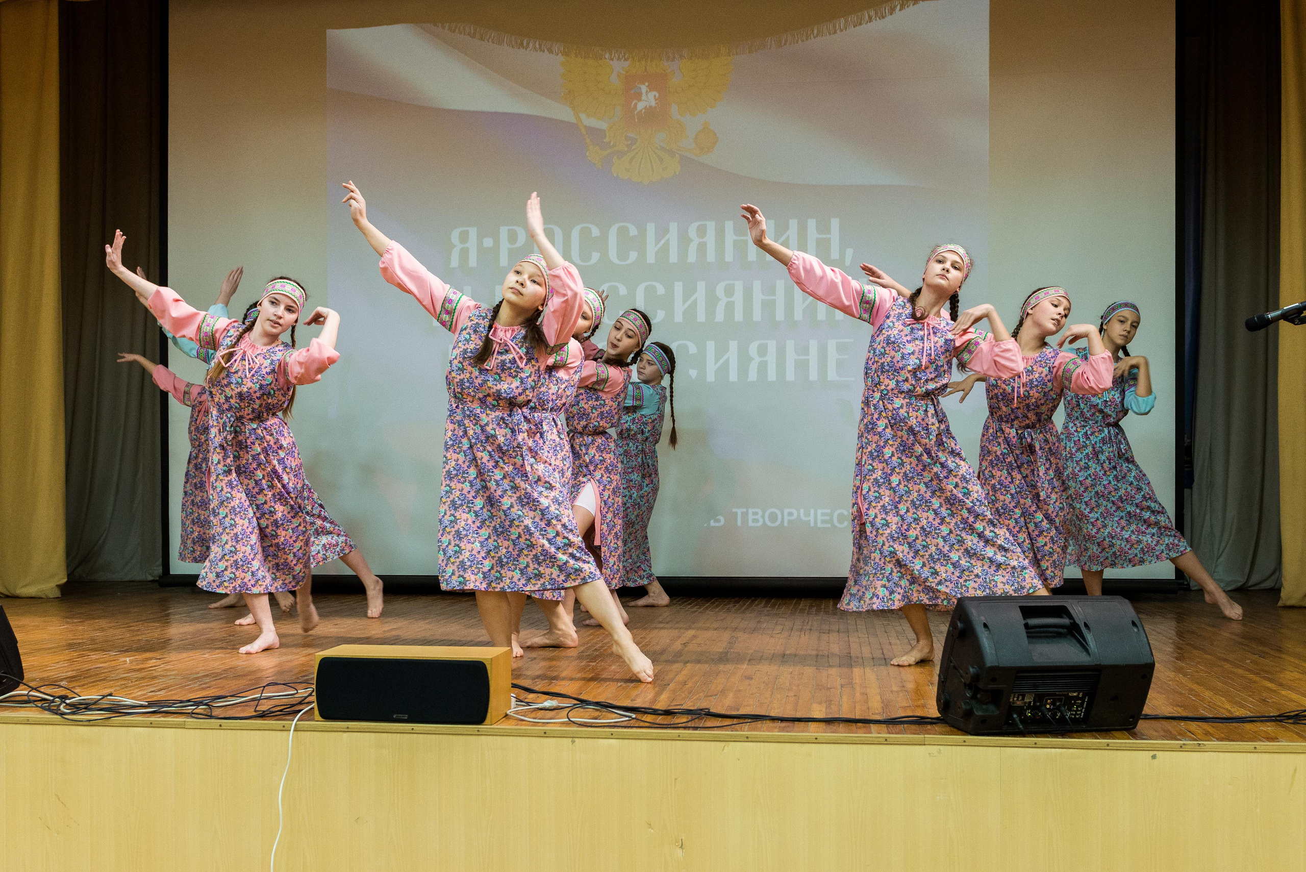 «Я-россиянин, ты — россиянин, мы — россияне!». Свадебный фотограф на Урале Виктор Соколов