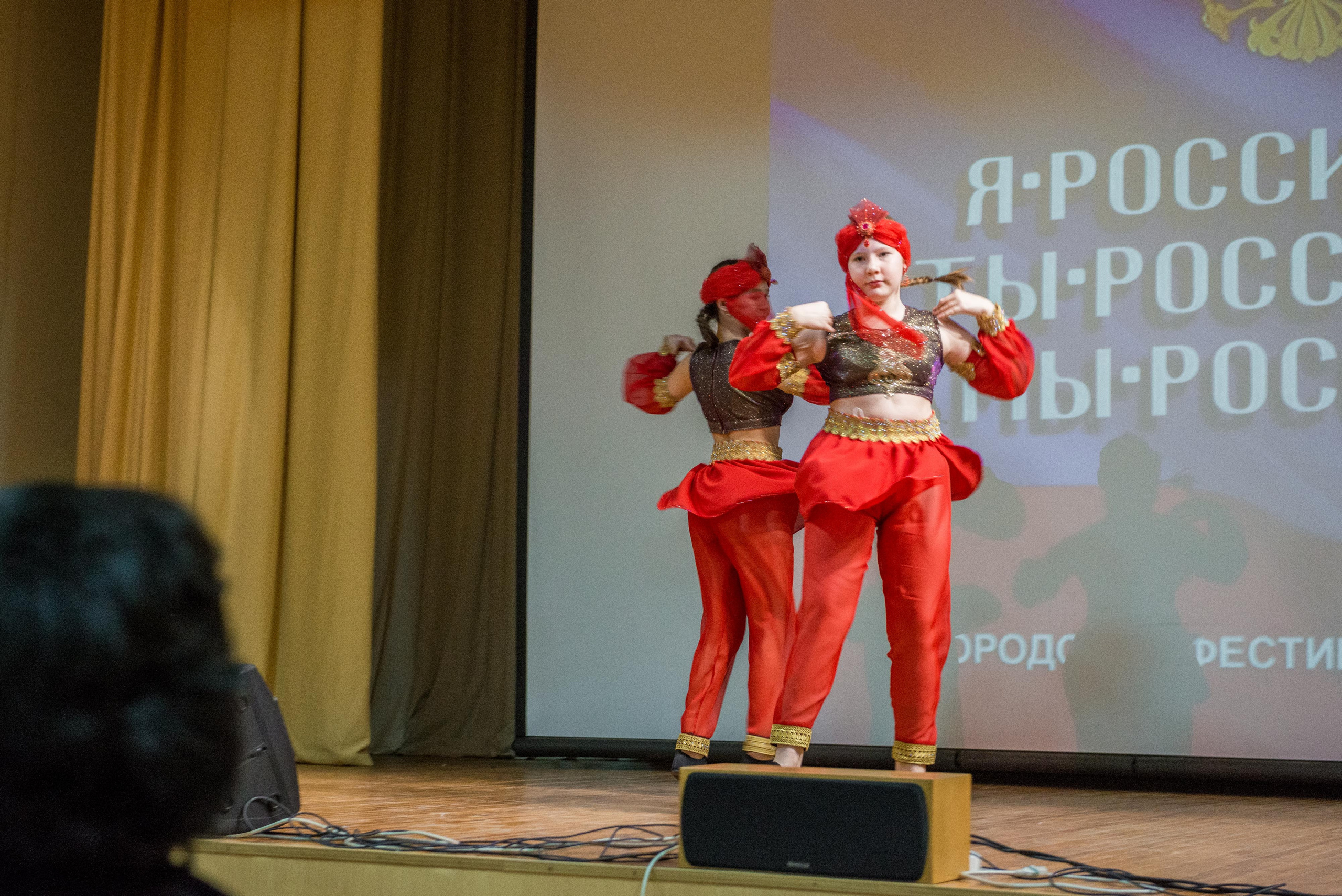 «Я-россиянин, ты — россиянин, мы — россияне!». Свадебный фотограф на Урале Виктор Соколов