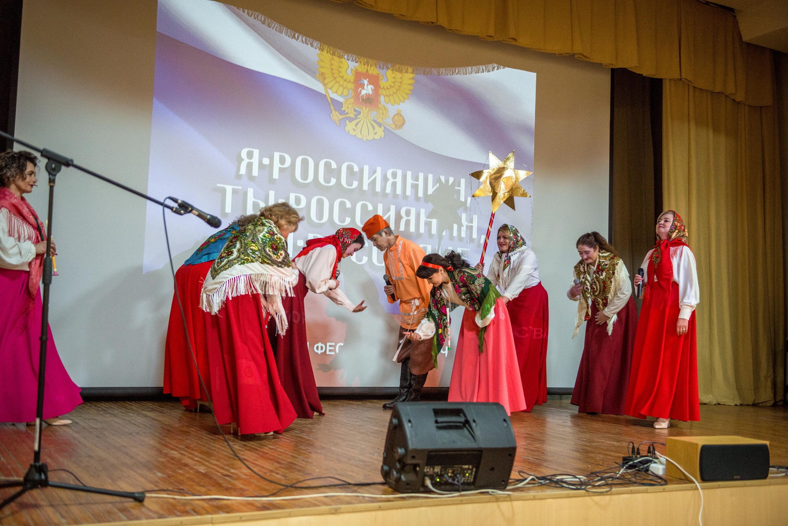 «Я-россиянин, ты — россиянин, мы — россияне!». Свадебный фотограф на Урале Виктор Соколов