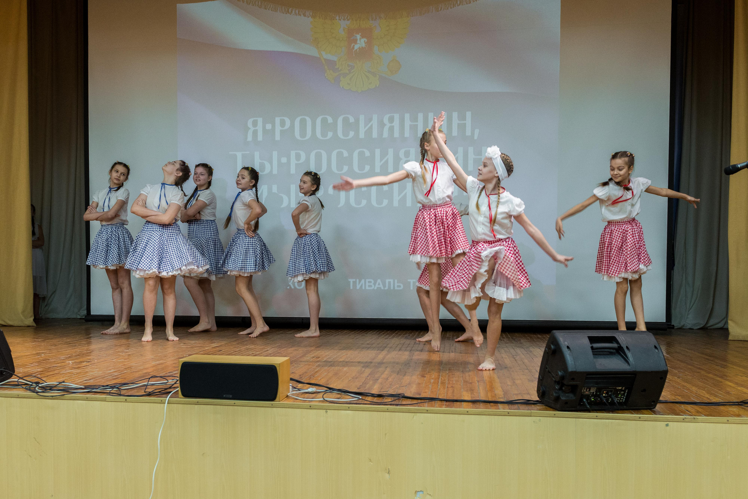 «Я-россиянин, ты — россиянин, мы — россияне!». Свадебный фотограф на Урале Виктор Соколов