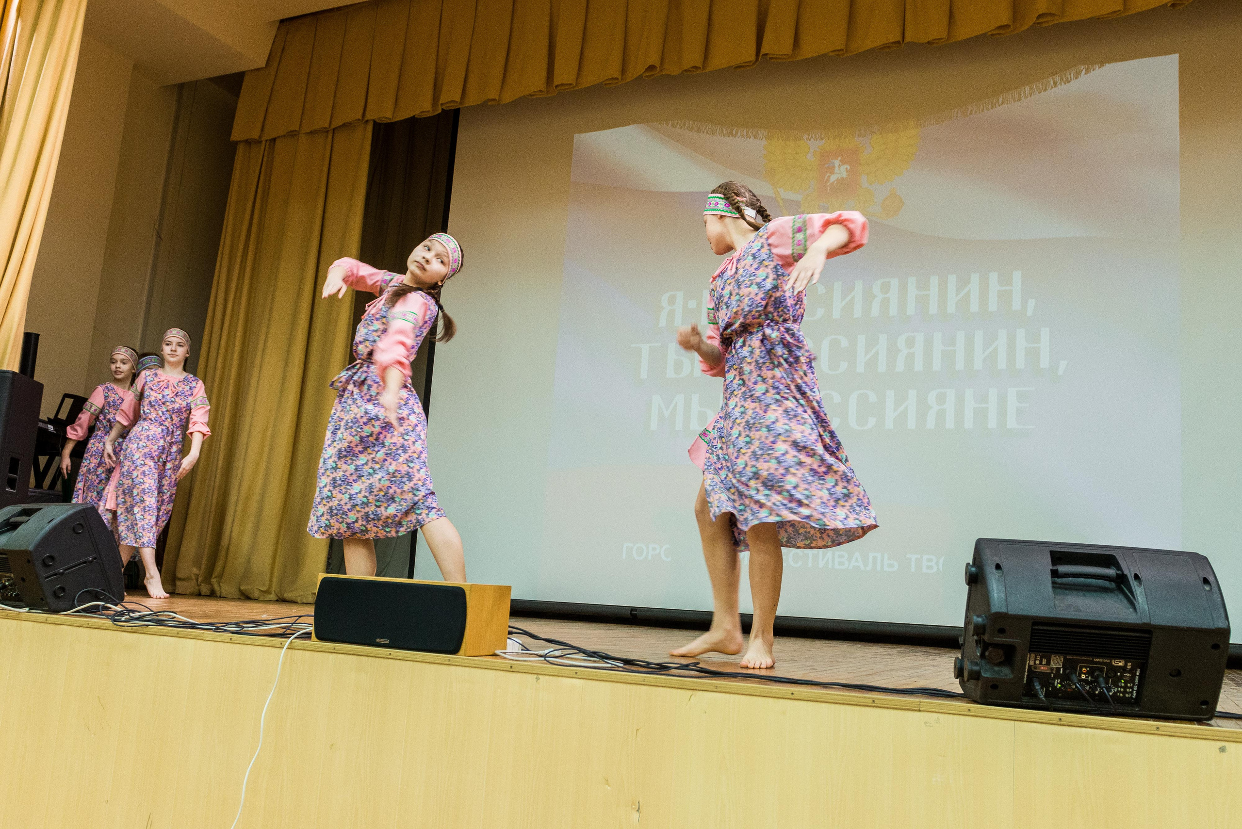 «Я-россиянин, ты — россиянин, мы — россияне!». Свадебный фотограф на Урале Виктор Соколов