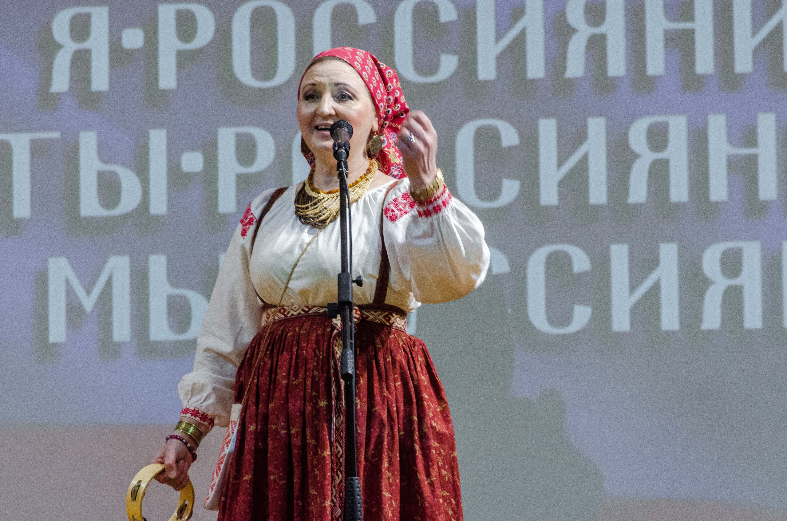 «Я-россиянин, ты — россиянин, мы — россияне!». Свадебный фотограф на Урале Виктор Соколов