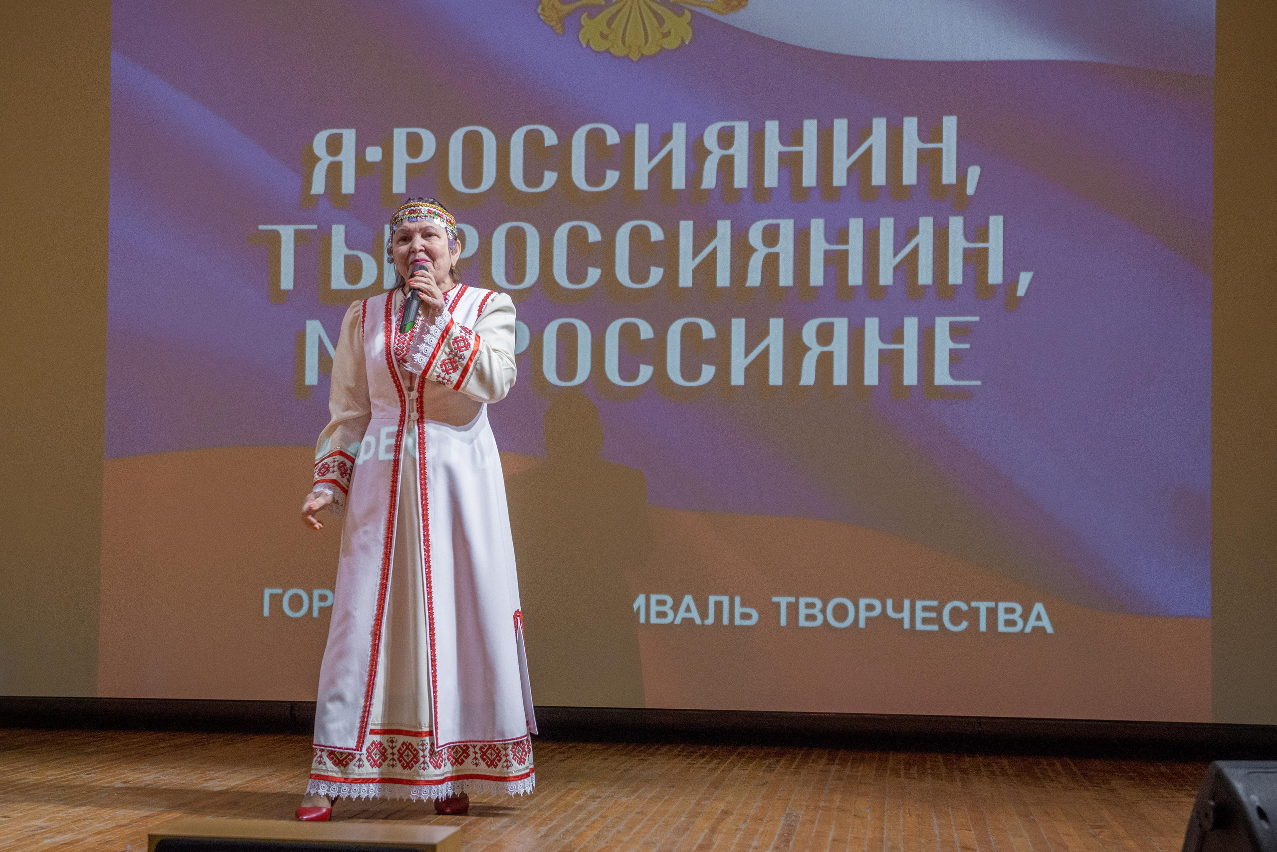 «Я-россиянин, ты — россиянин, мы — россияне!». Свадебный фотограф на Урале Виктор Соколов