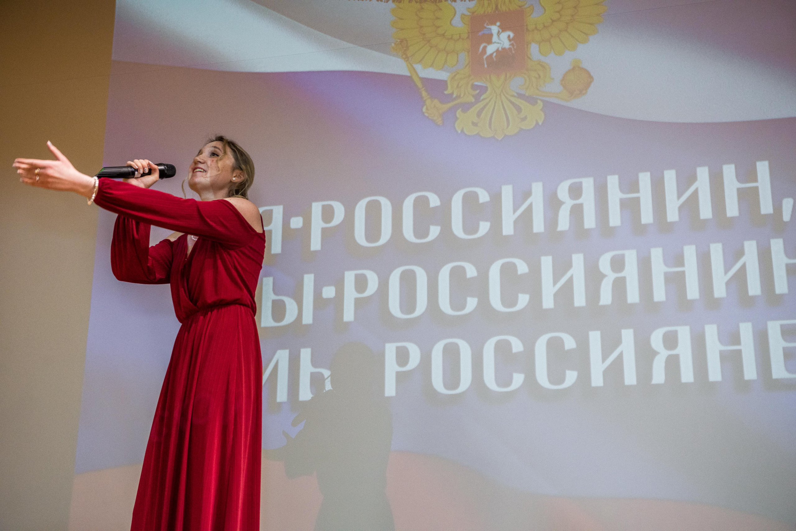 «Я-россиянин, ты — россиянин, мы — россияне!». Свадебный фотограф на Урале Виктор Соколов