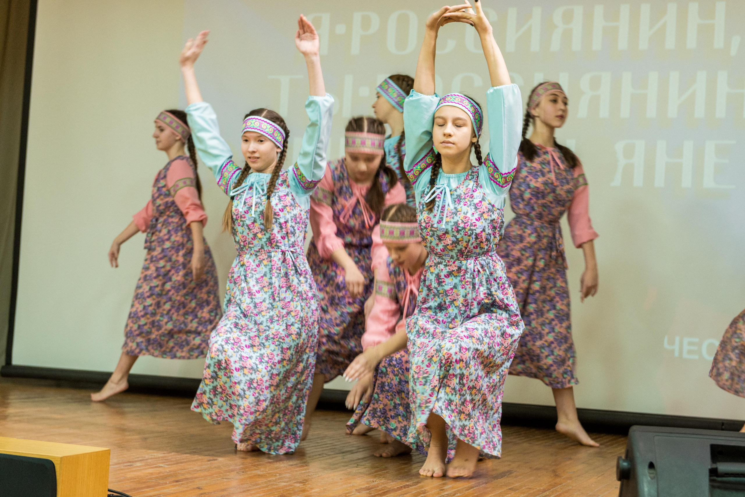 «Я-россиянин, ты — россиянин, мы — россияне!». Свадебный фотограф на Урале Виктор Соколов