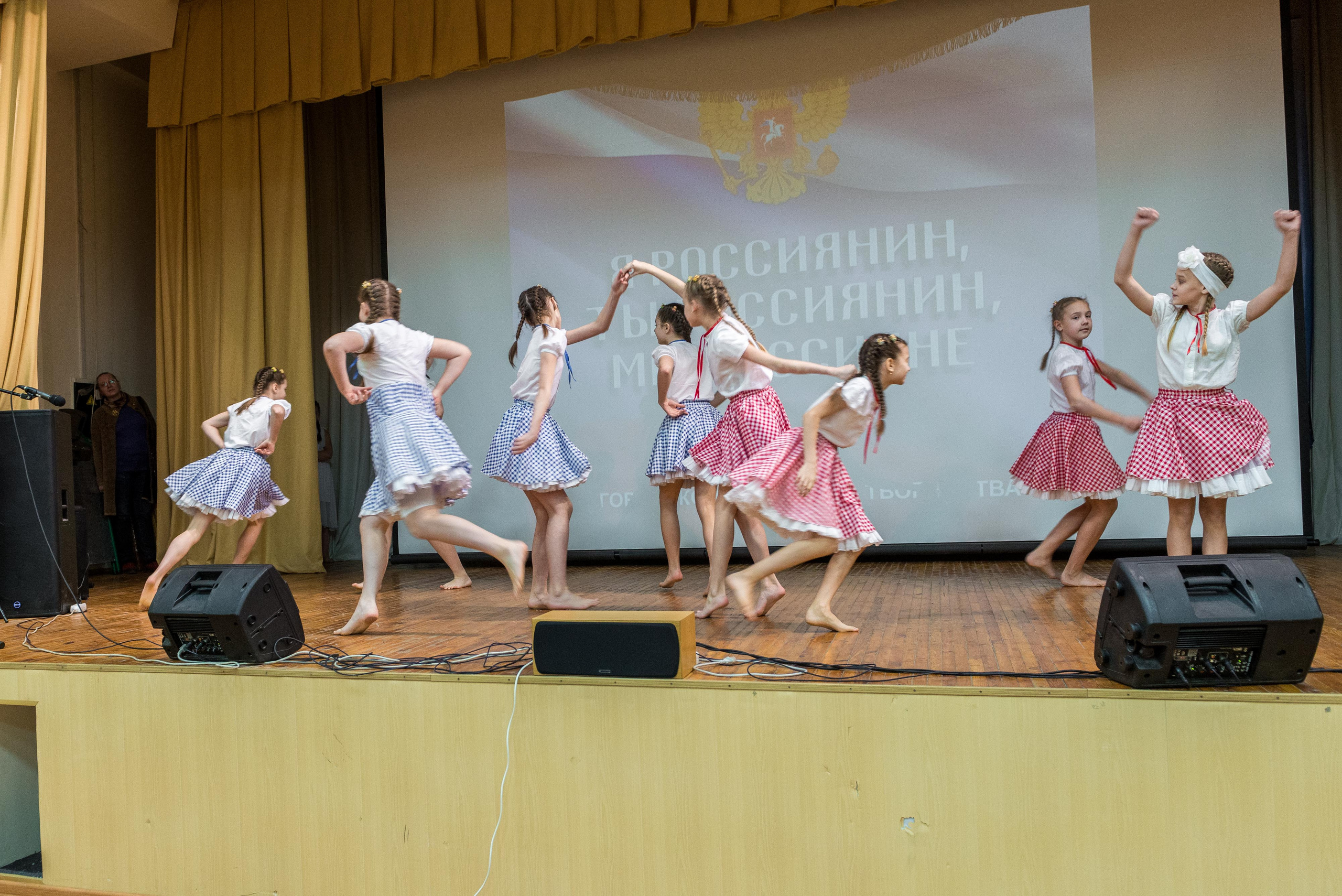 «Я-россиянин, ты — россиянин, мы — россияне!». Свадебный фотограф на Урале Виктор Соколов