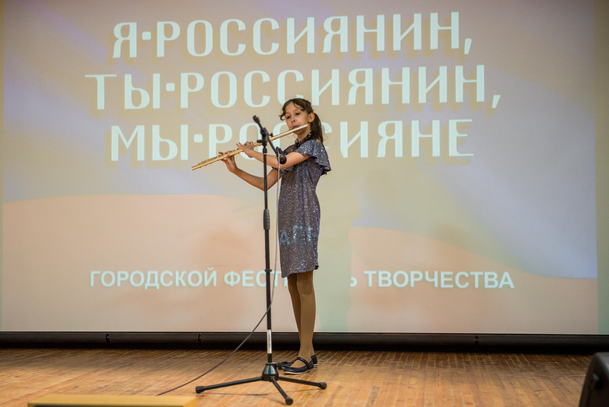 «Я-россиянин, ты — россиянин, мы — россияне!». Свадебный фотограф на Урале Виктор Соколов