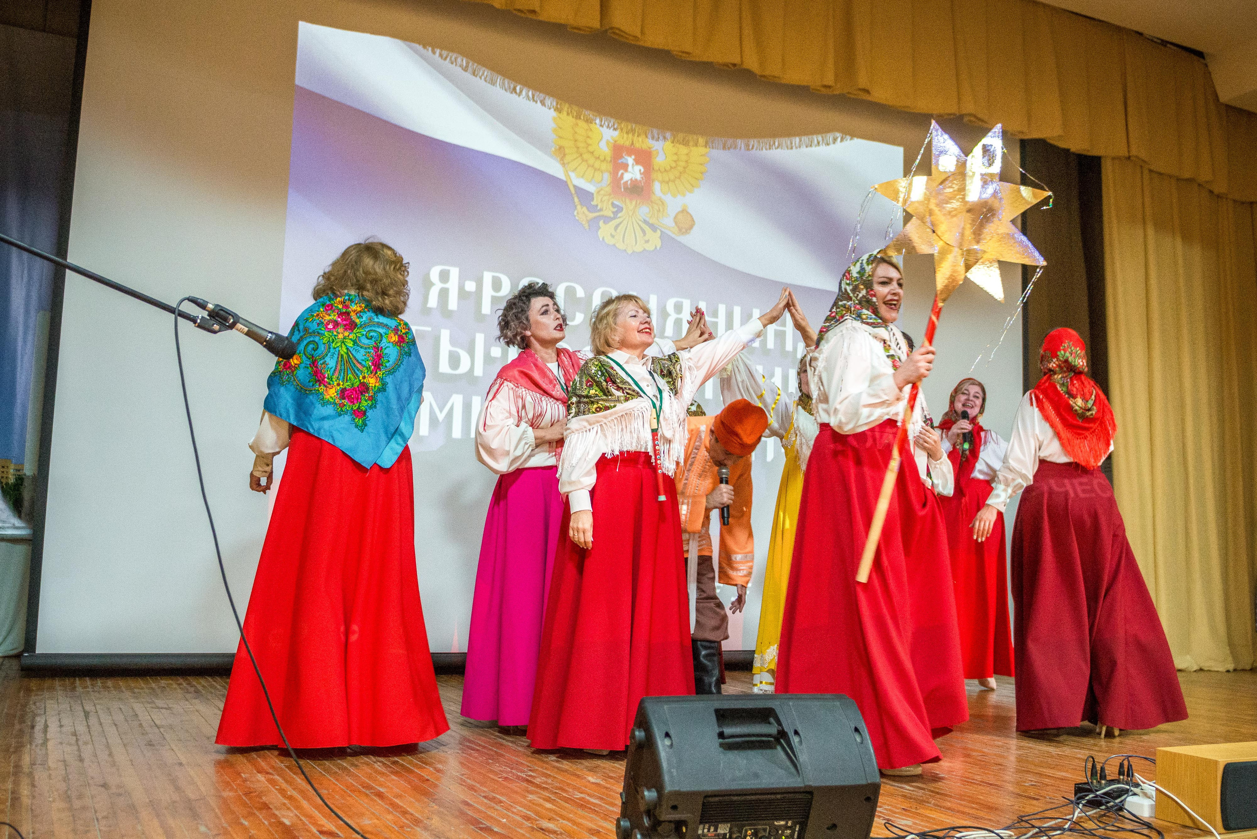 «Я-россиянин, ты — россиянин, мы — россияне!». Свадебный фотограф на Урале Виктор Соколов