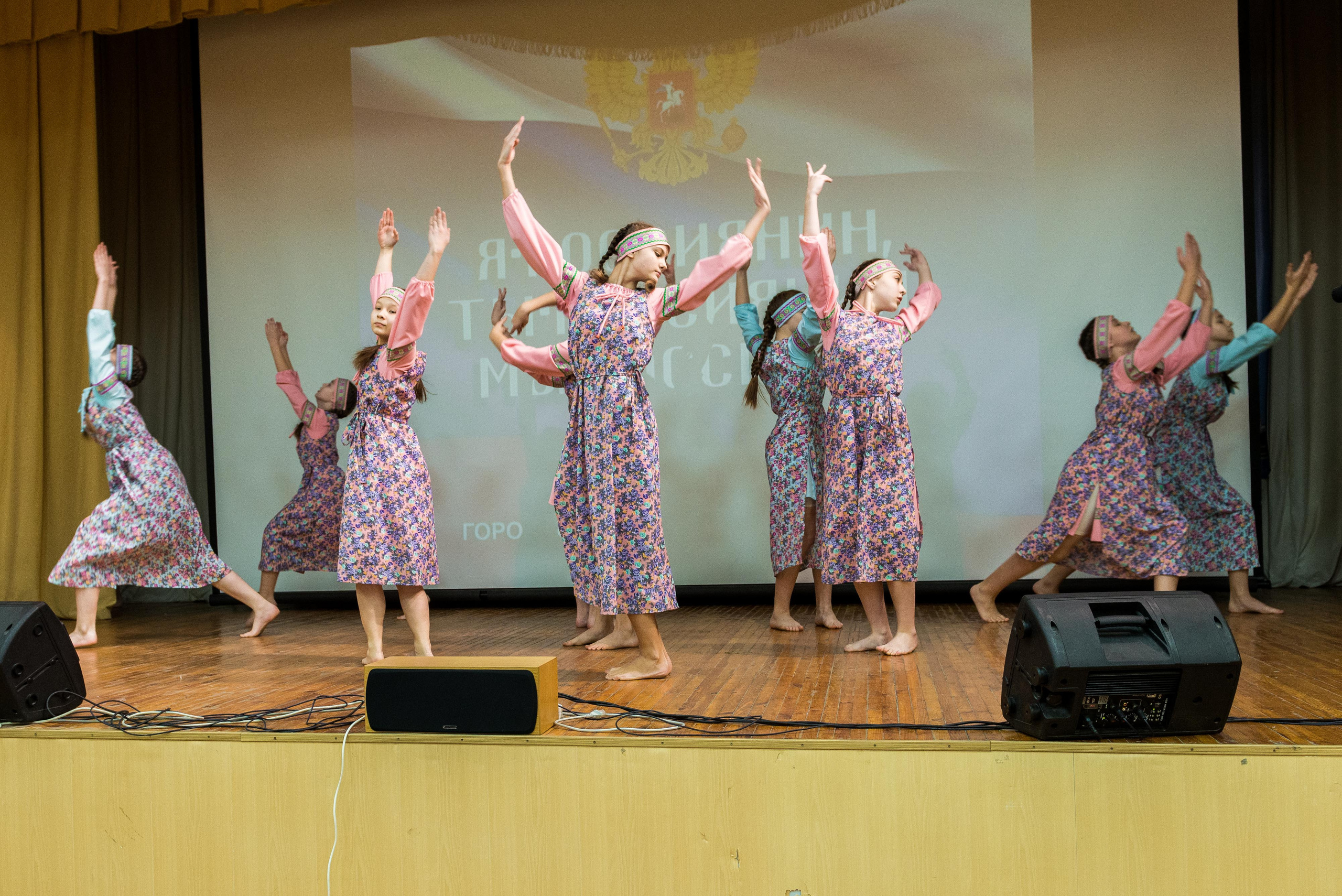 «Я-россиянин, ты — россиянин, мы — россияне!». Свадебный фотограф на Урале Виктор Соколов