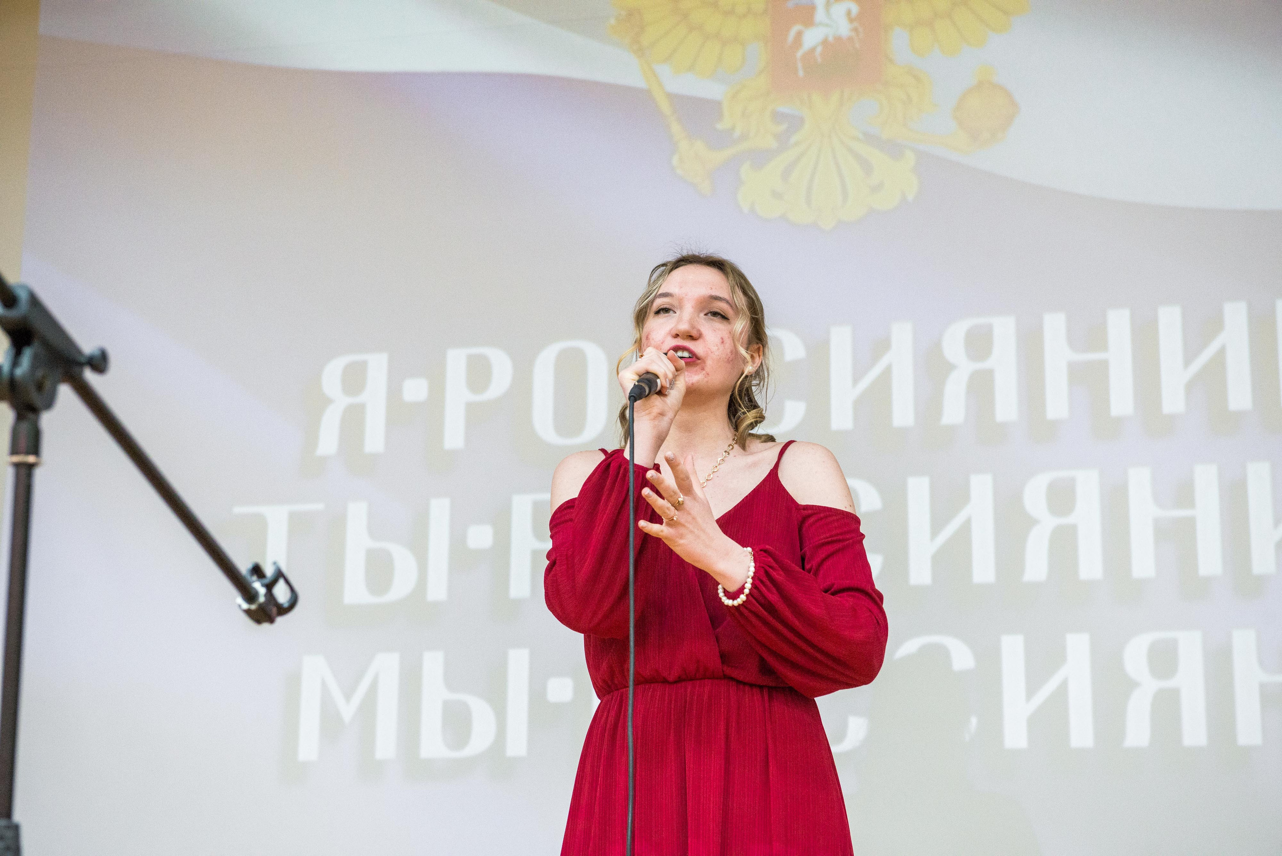 «Я-россиянин, ты — россиянин, мы — россияне!». Свадебный фотограф на Урале Виктор Соколов