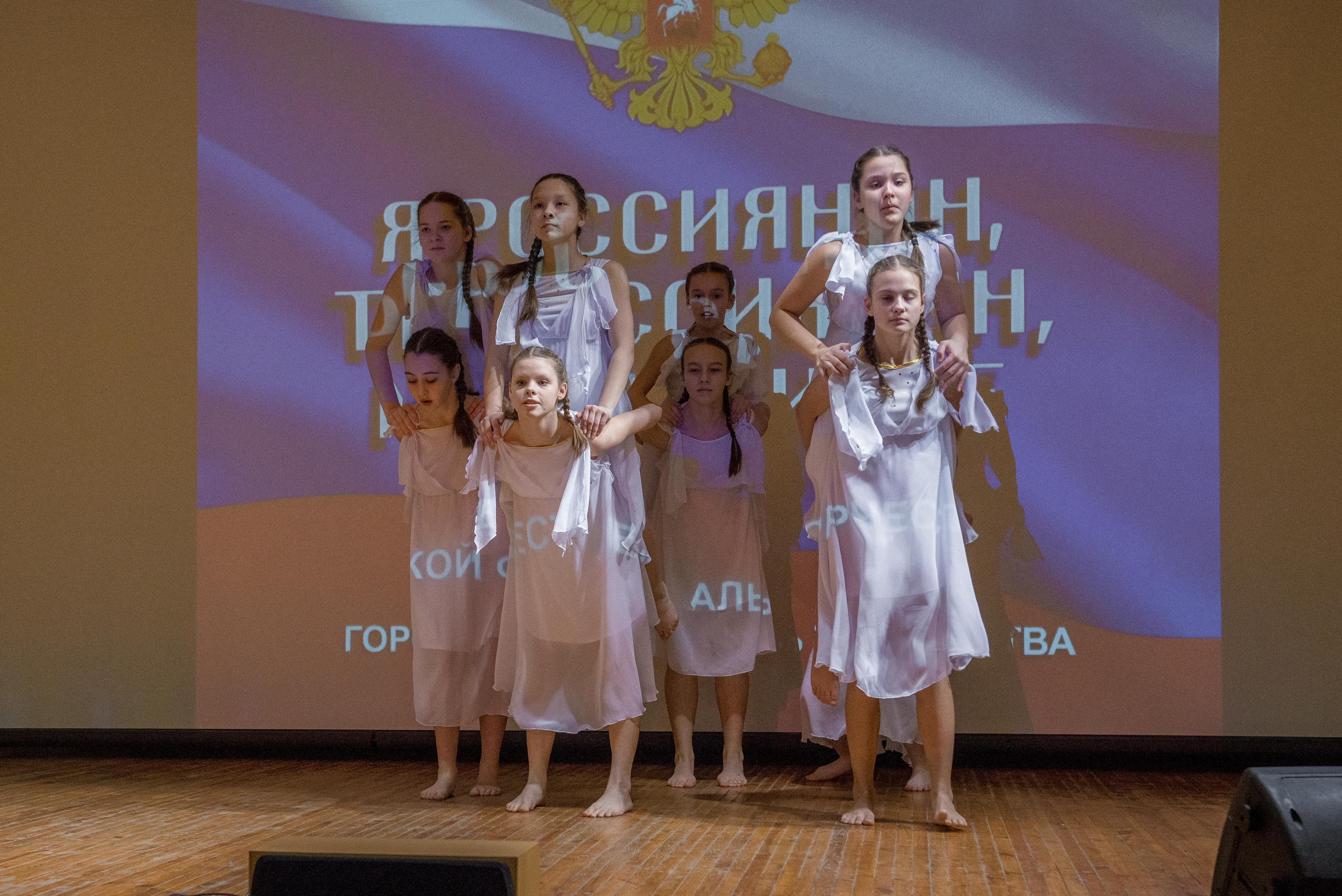 «Я-россиянин, ты — россиянин, мы — россияне!». Свадебный фотограф на Урале Виктор Соколов