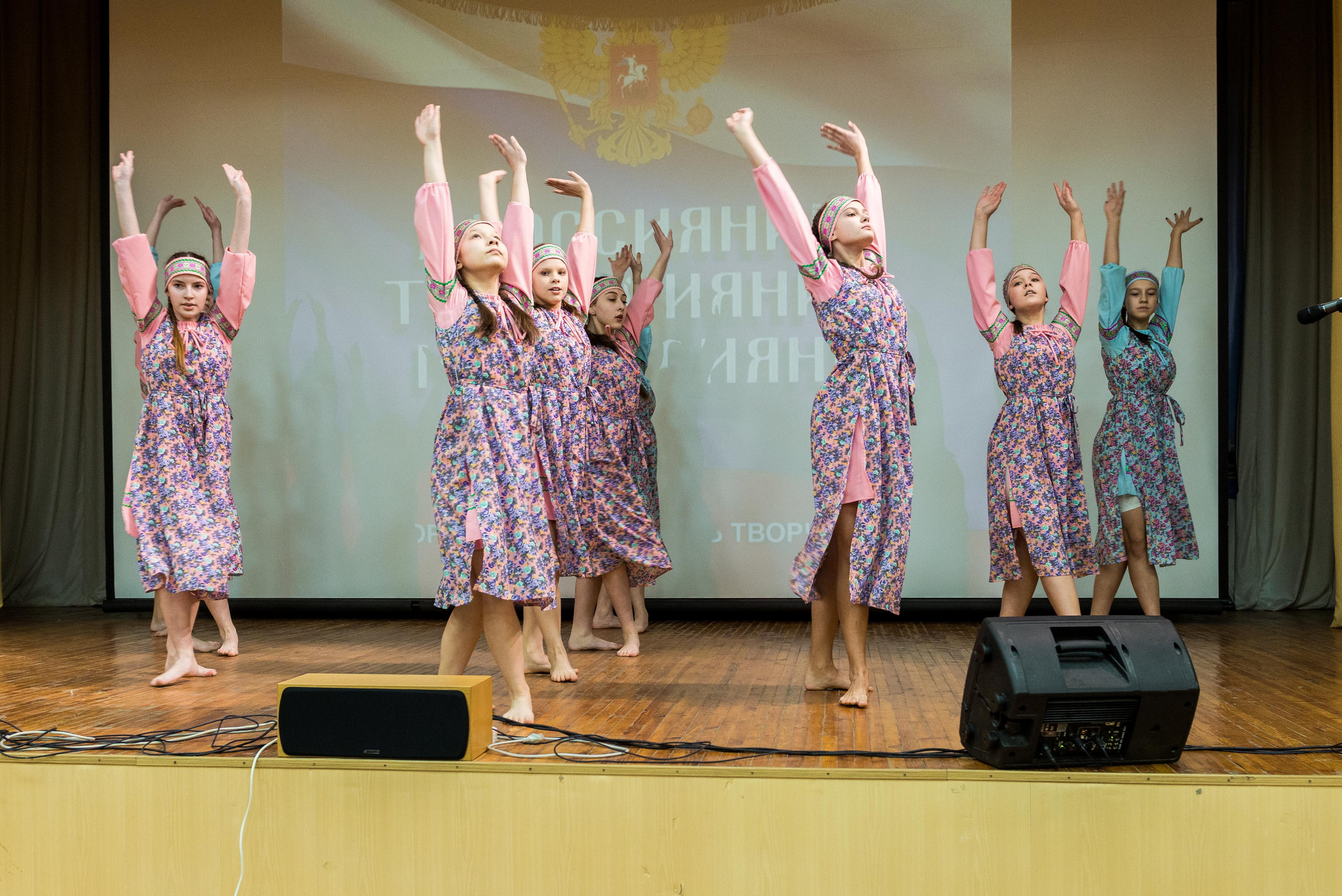 «Я-россиянин, ты — россиянин, мы — россияне!». Свадебный фотограф на Урале Виктор Соколов