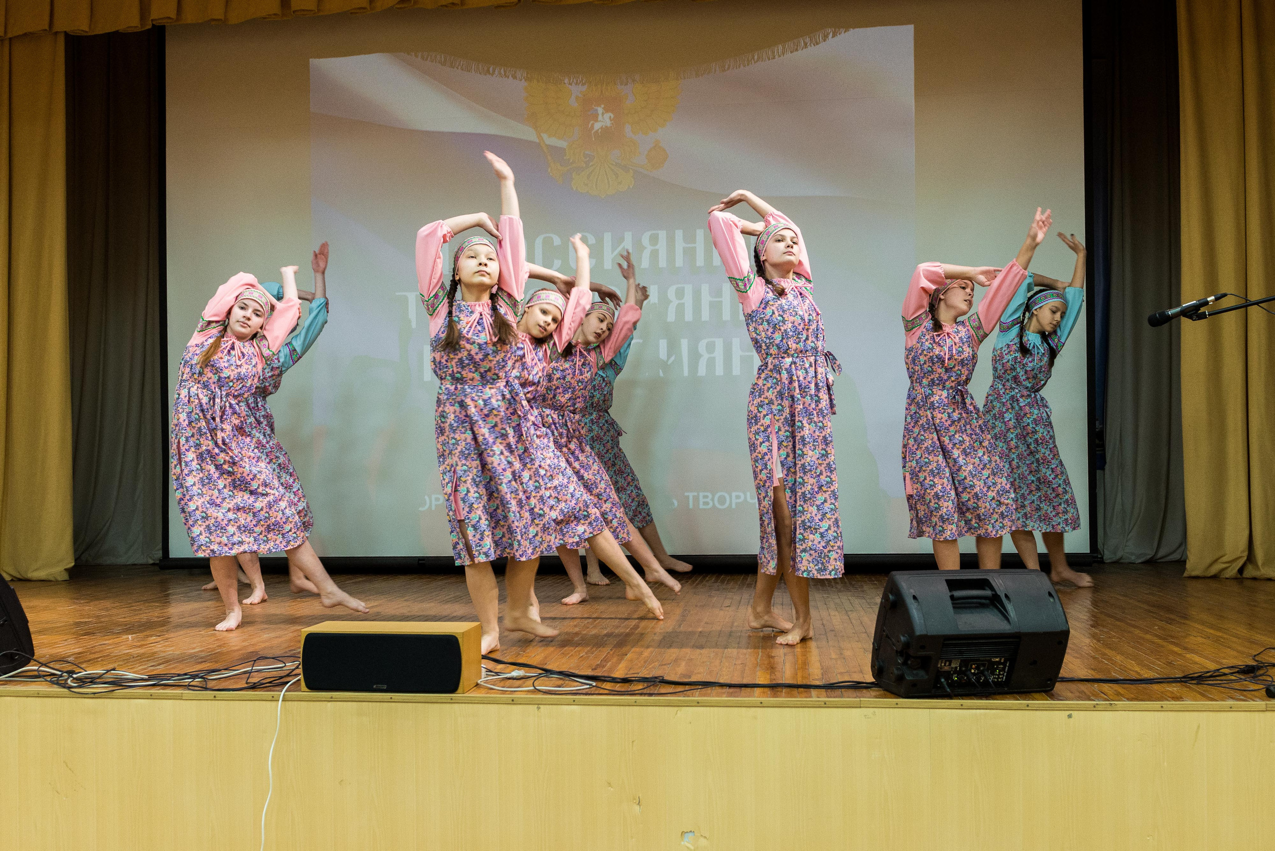 «Я-россиянин, ты — россиянин, мы — россияне!». Свадебный фотограф на Урале Виктор Соколов