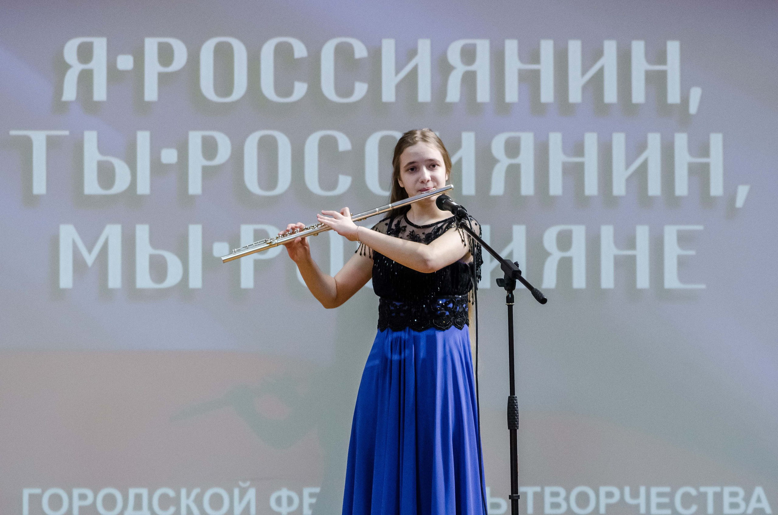 «Я-россиянин, ты — россиянин, мы — россияне!». Свадебный фотограф на Урале Виктор Соколов