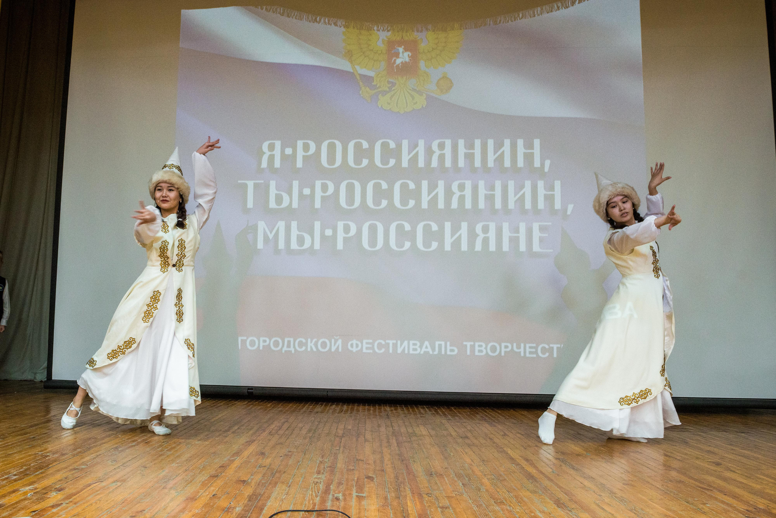 «Я-россиянин, ты — россиянин, мы — россияне!». Свадебный фотограф на Урале Виктор Соколов