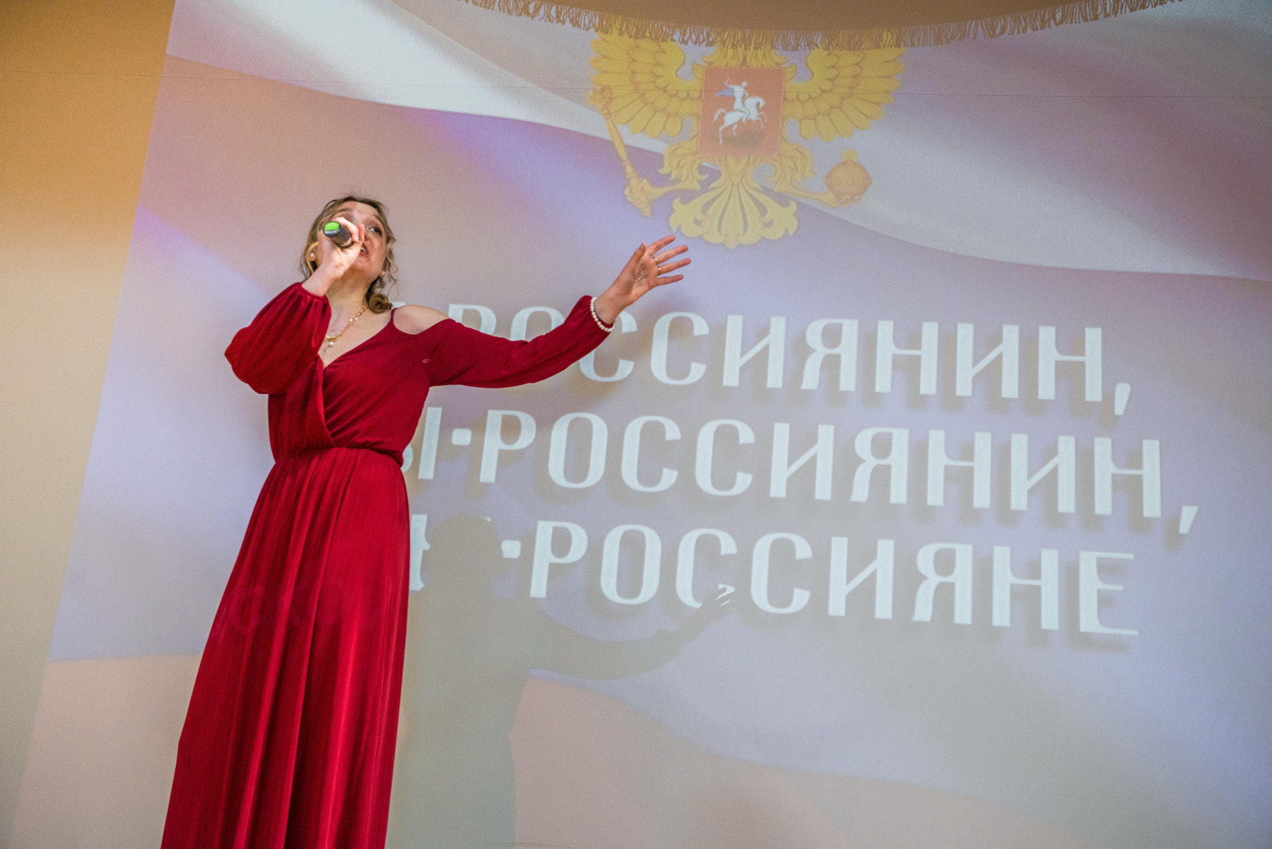 «Я-россиянин, ты — россиянин, мы — россияне!». Свадебный фотограф на Урале Виктор Соколов