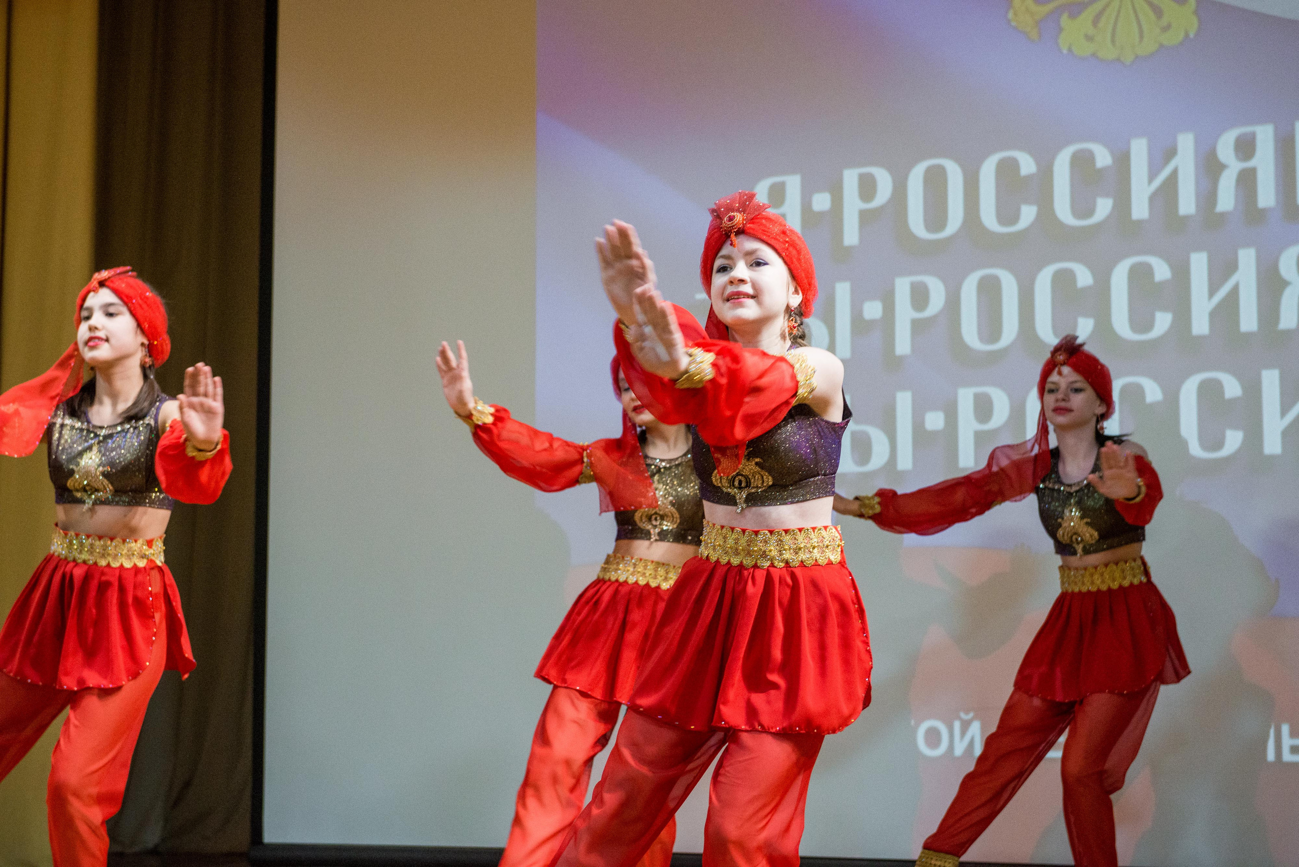 «Я-россиянин, ты — россиянин, мы — россияне!». Свадебный фотограф на Урале Виктор Соколов