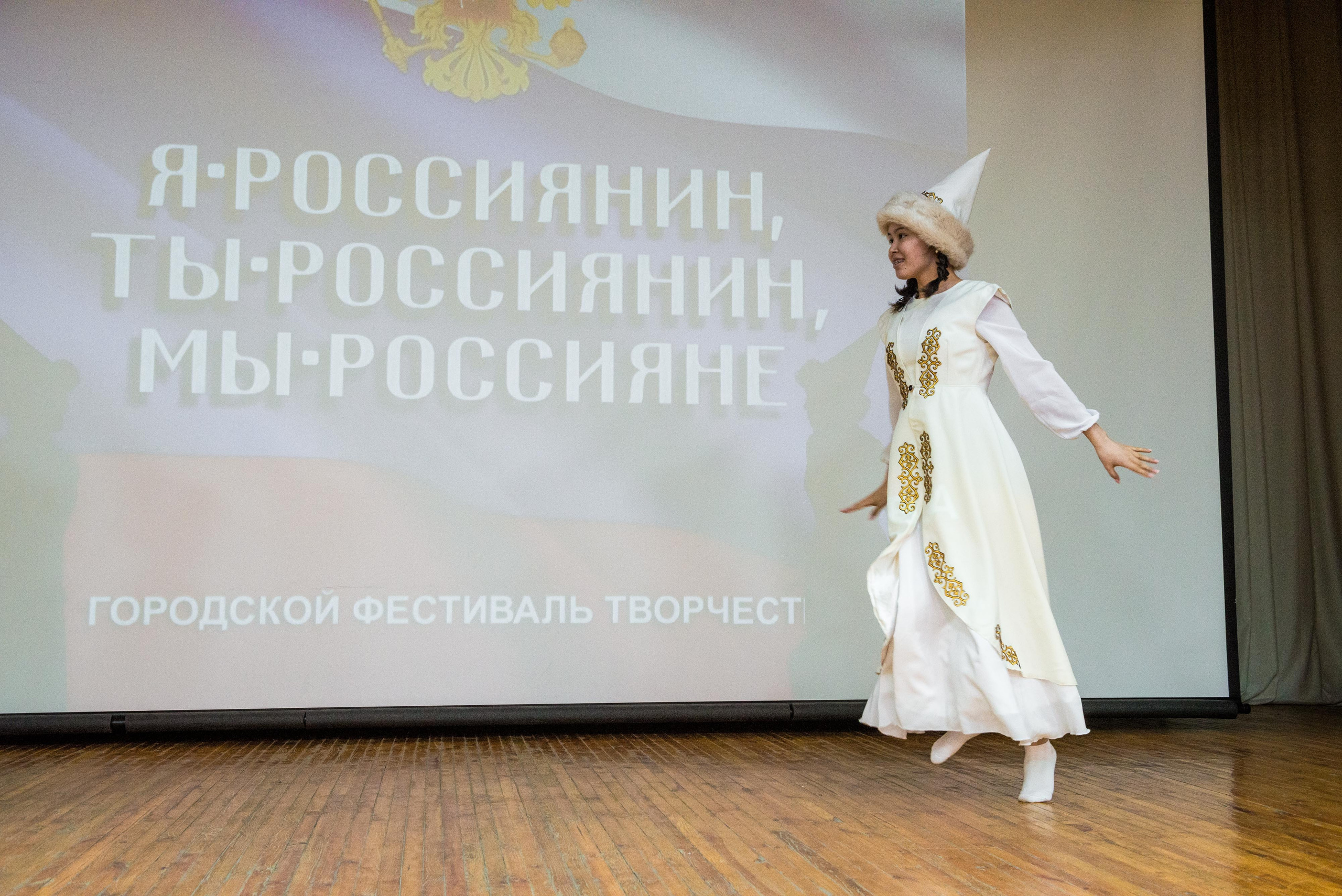 «Я-россиянин, ты — россиянин, мы — россияне!». Свадебный фотограф на Урале Виктор Соколов