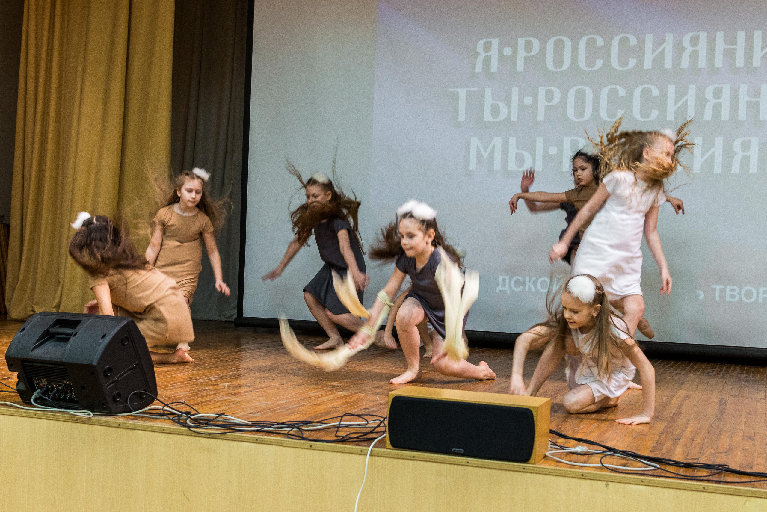 «Я-россиянин, ты — россиянин, мы — россияне!». Свадебный фотограф на Урале Виктор Соколов