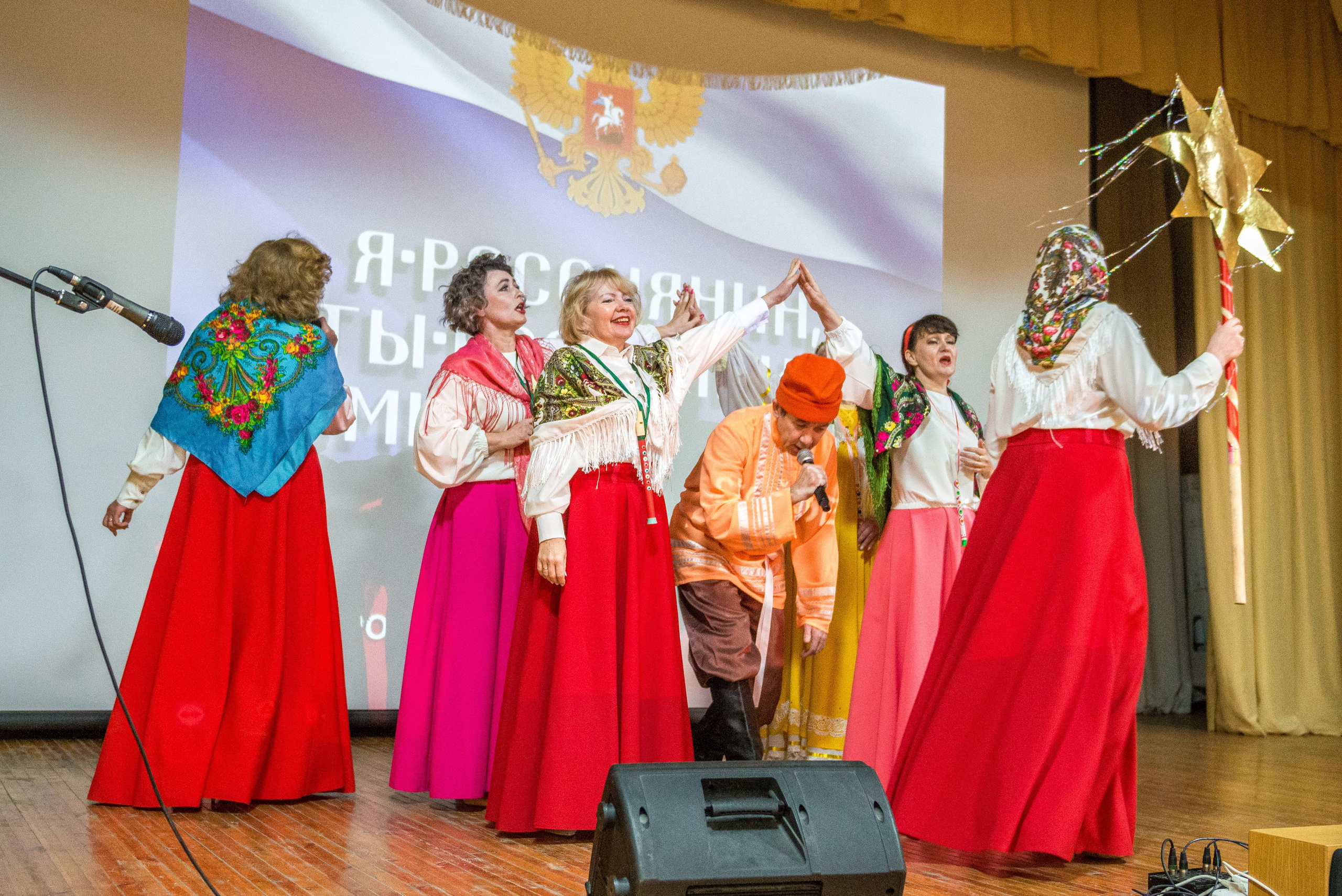 «Я-россиянин, ты — россиянин, мы — россияне!». Свадебный фотограф на Урале Виктор Соколов