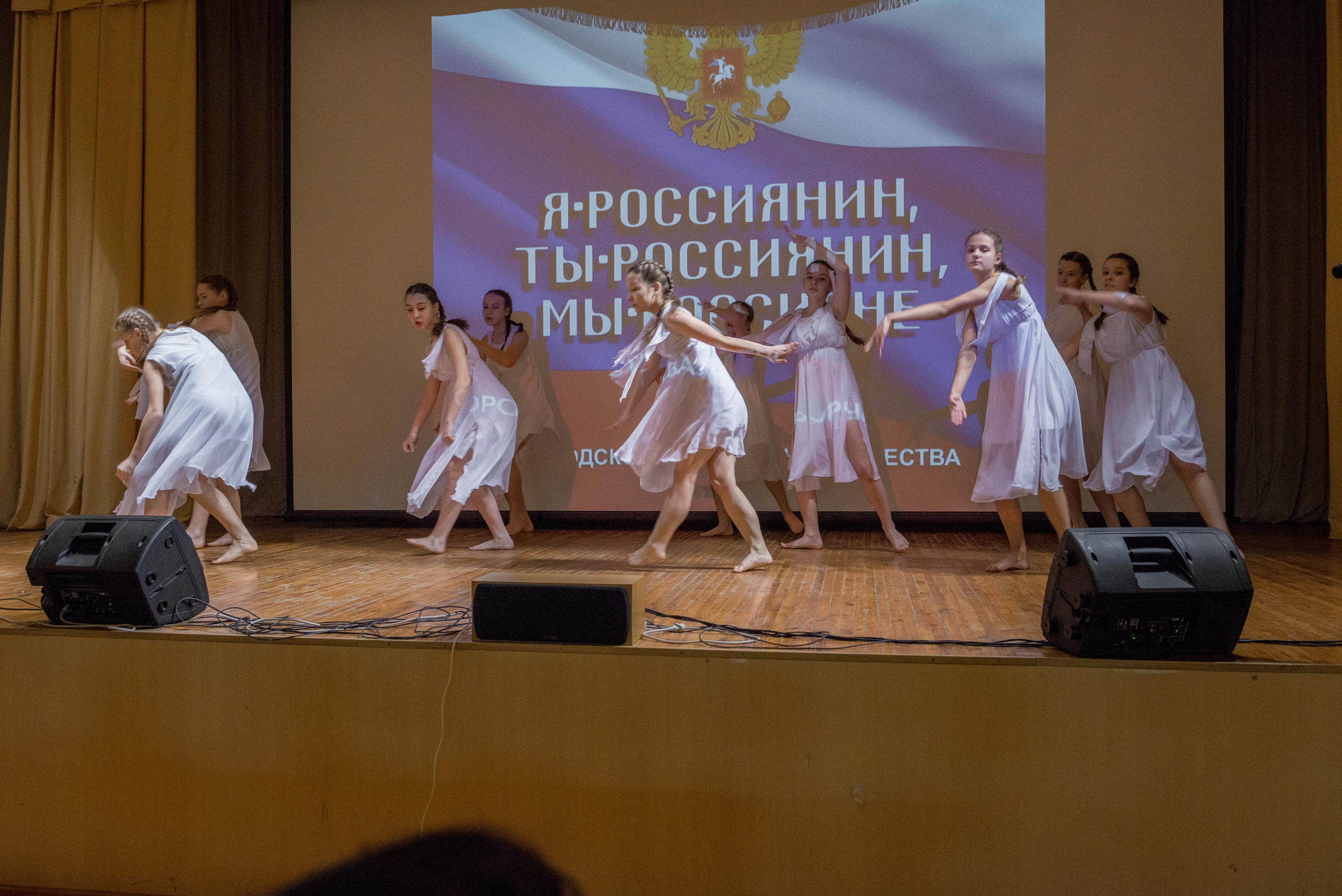 «Я-россиянин, ты — россиянин, мы — россияне!». Свадебный фотограф на Урале Виктор Соколов