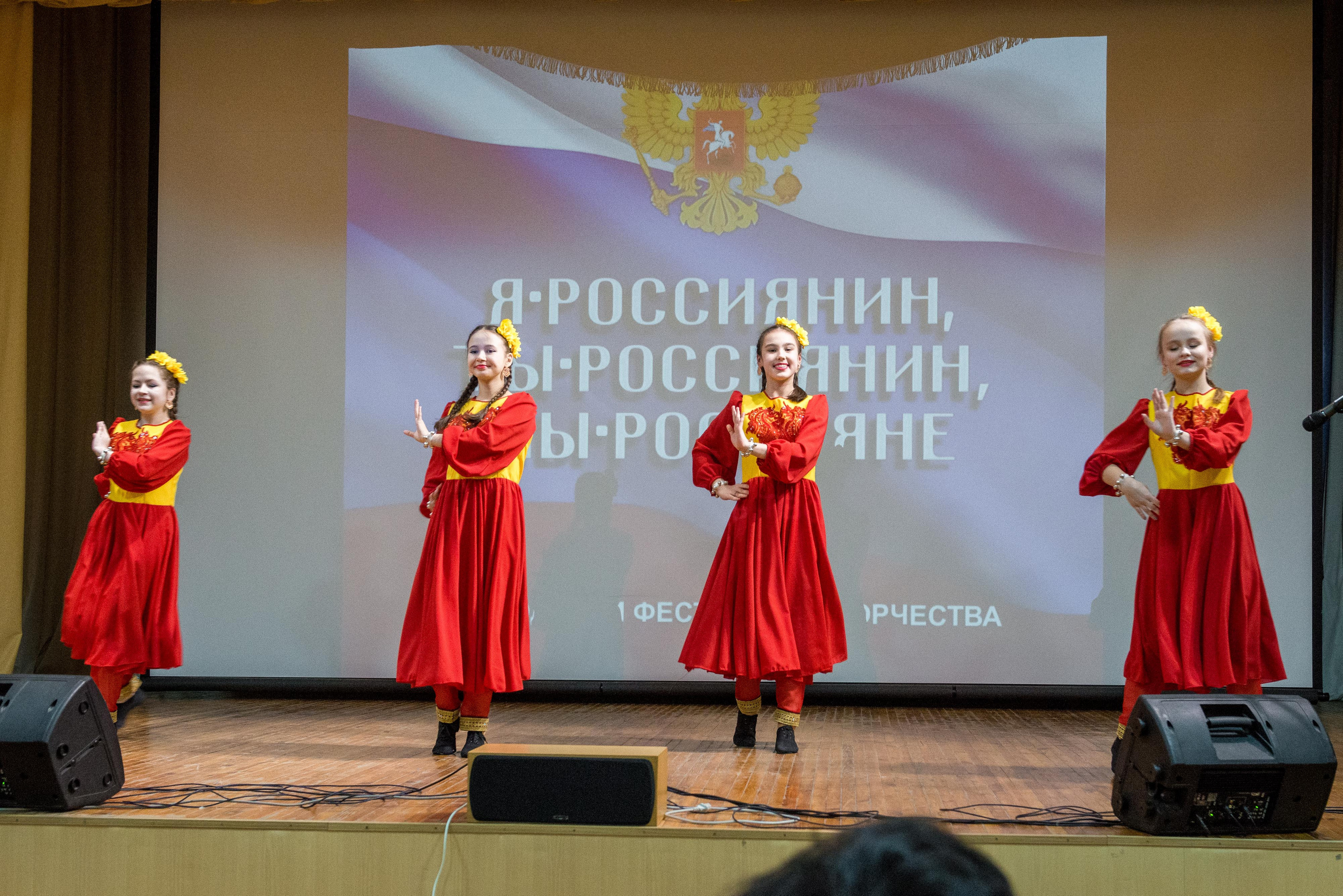 «Я-россиянин, ты — россиянин, мы — россияне!». Свадебный фотограф на Урале Виктор Соколов