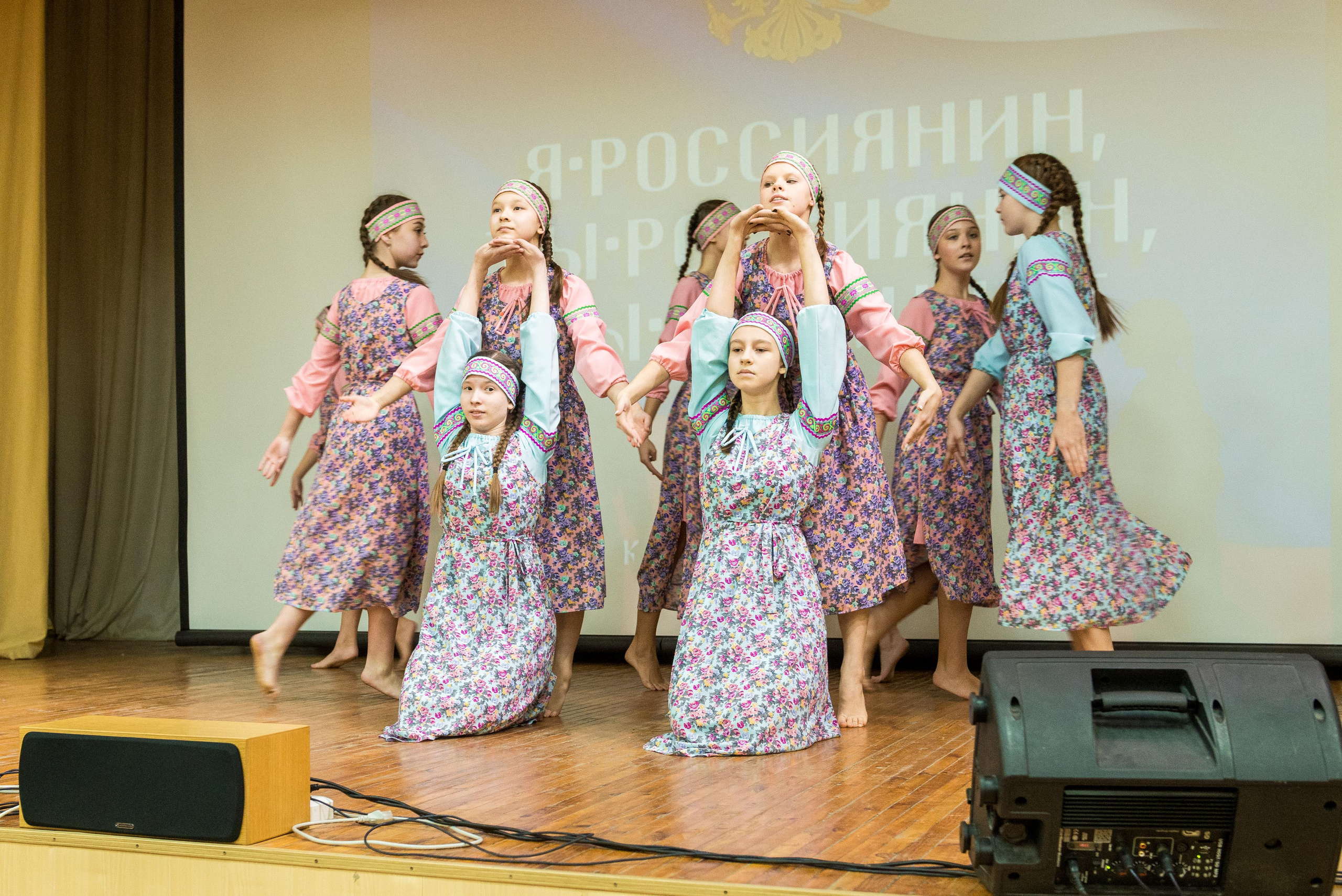 «Я-россиянин, ты — россиянин, мы — россияне!». Свадебный фотограф на Урале Виктор Соколов