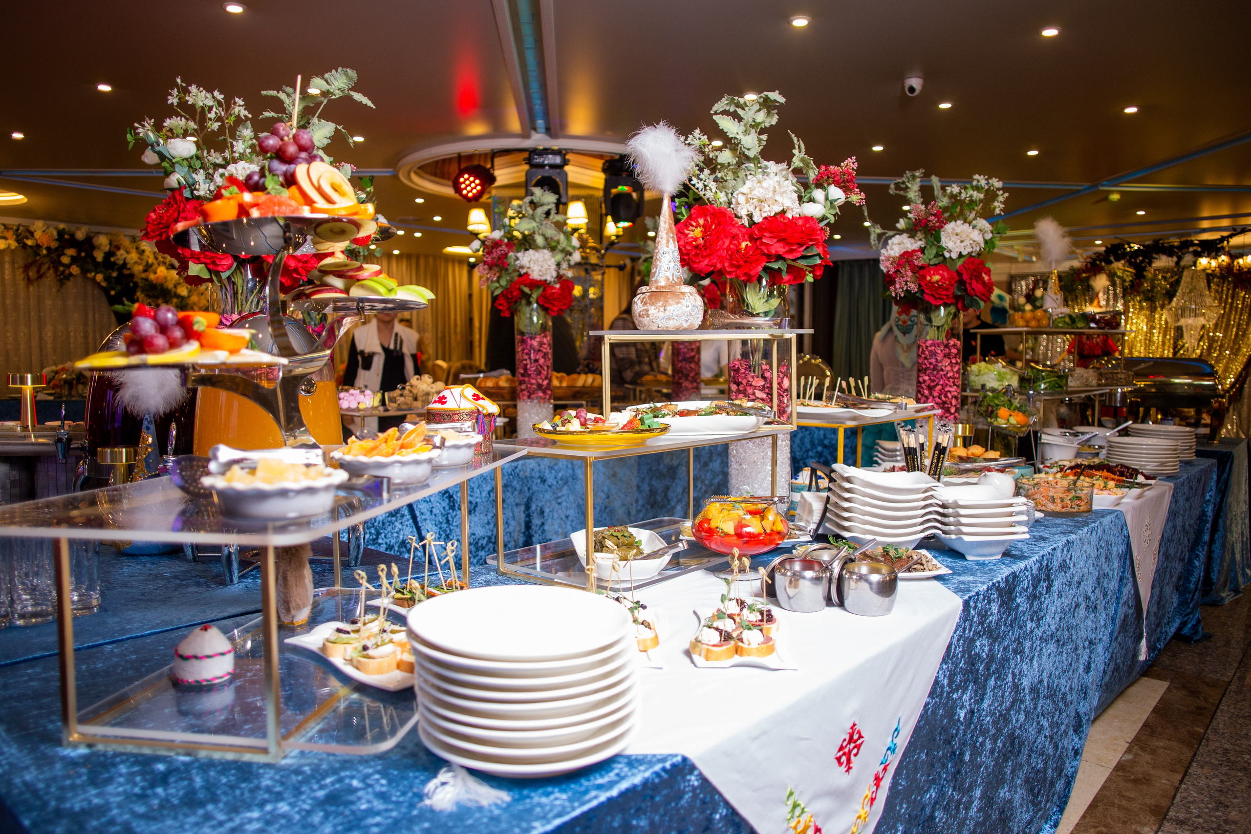 Ифтар в ресторане «Форт Верный». Коммерческий и репортажный фотограф в Алматы — Jora Abramov