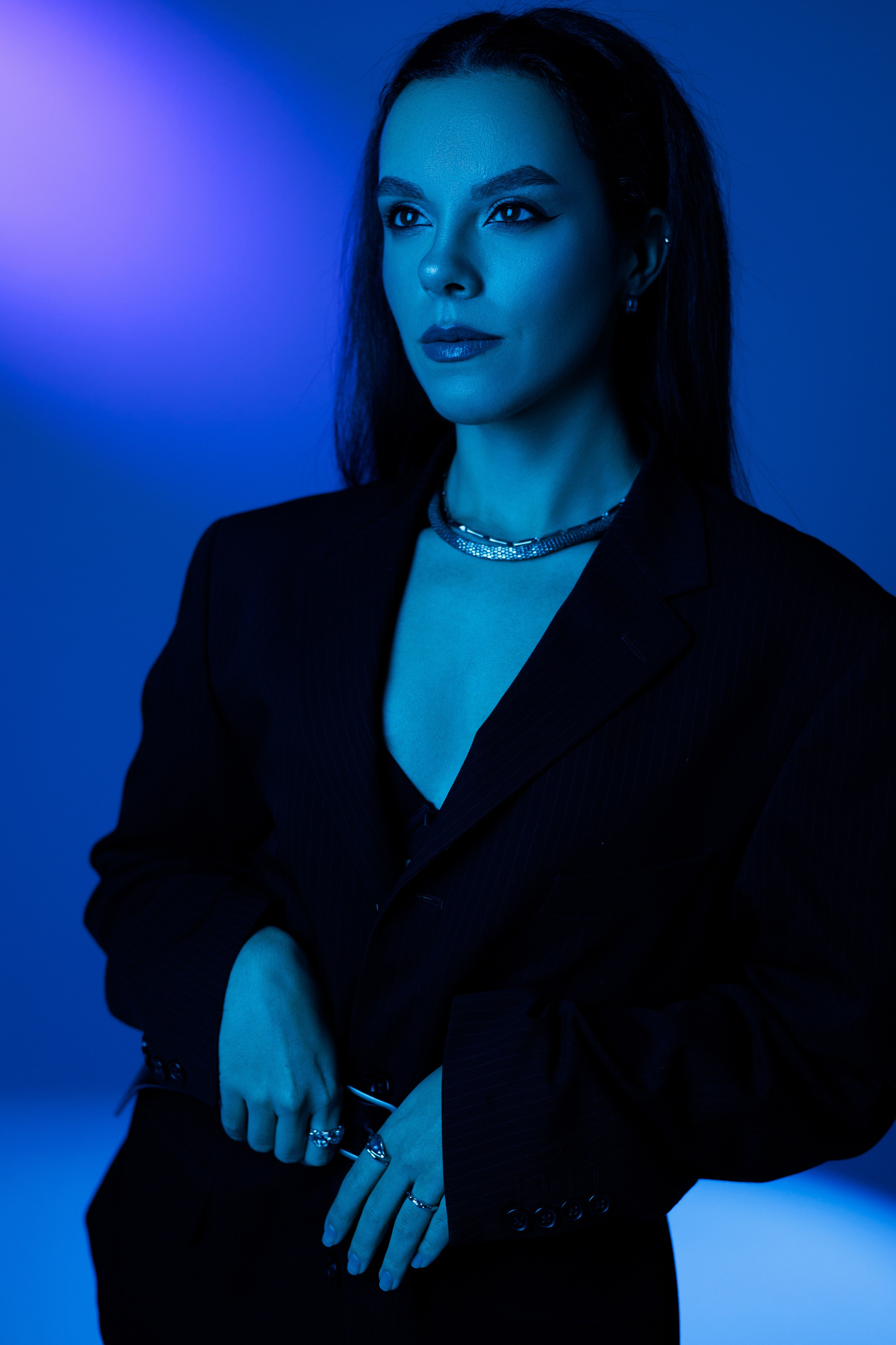 Цветной свет и фигуры. Фотограф Минск