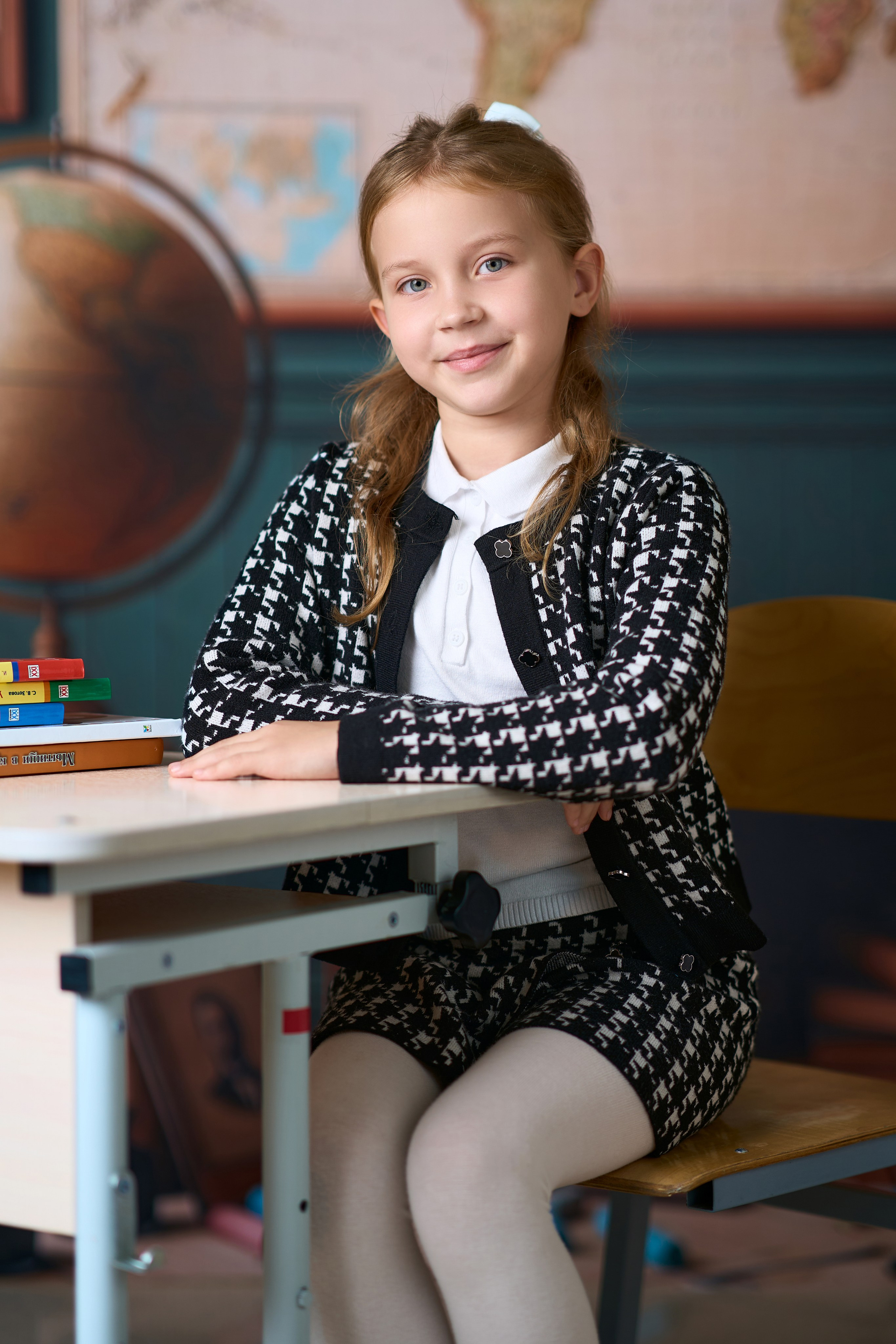 ребёнок начальная школа портрет при естественном свете