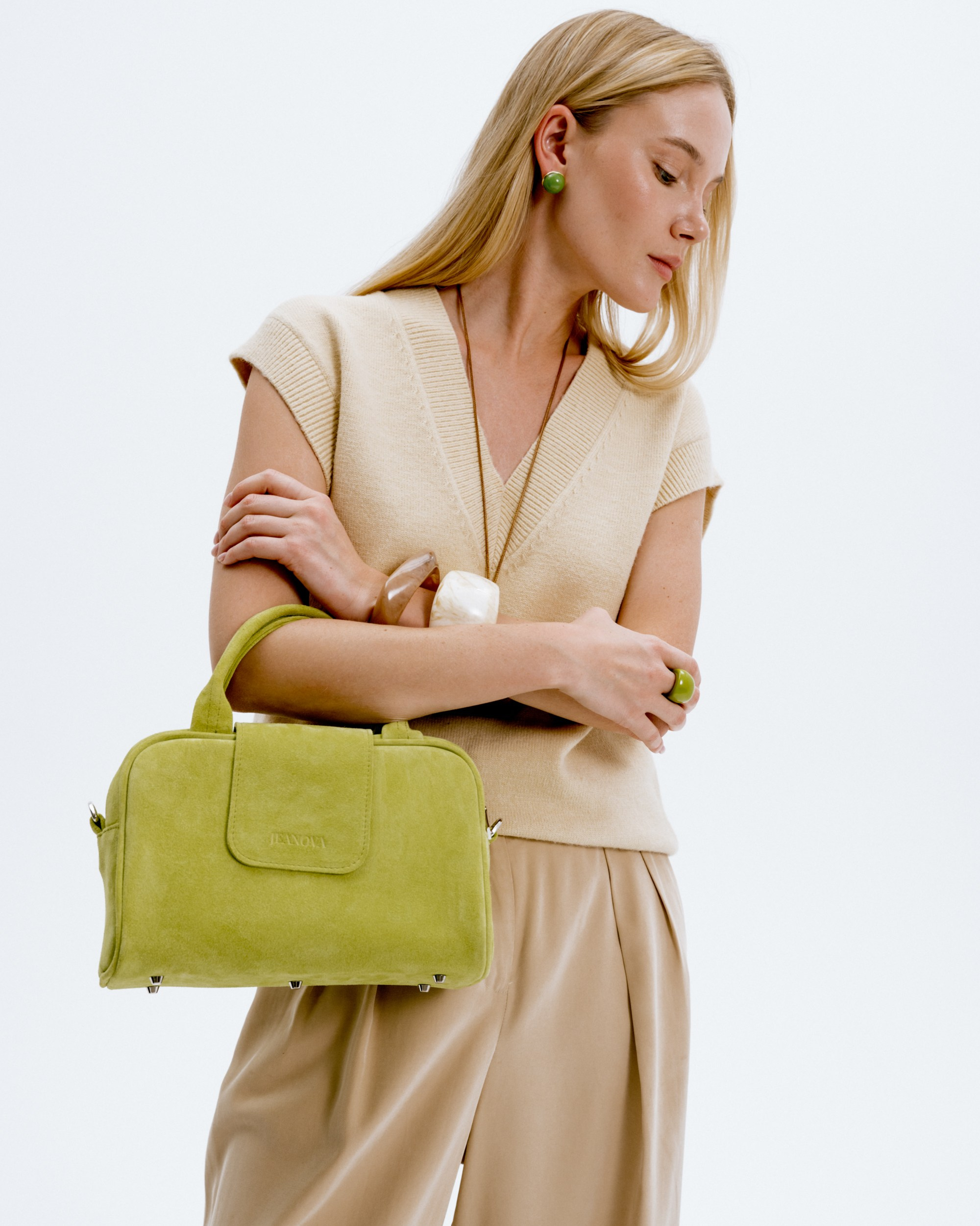 Для бренда jeanova. Фотограф для людей и их брендов