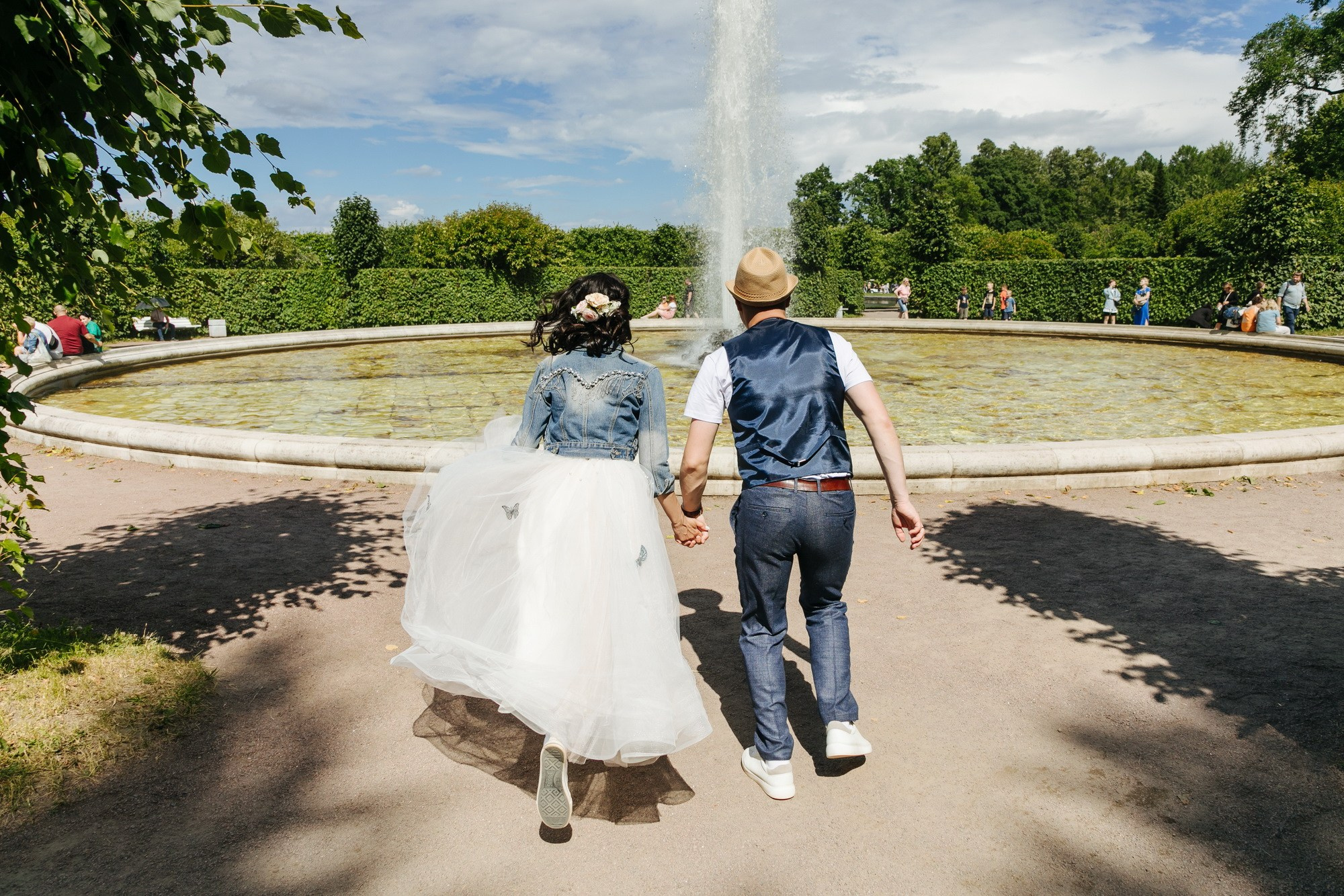 где провести свадьбу в спб, петергофе, свадебный костюм для жениха магазины, свадебный салон в спб найти, торт для свадьбы заказать, найти фотографа на свадьбу, праздник