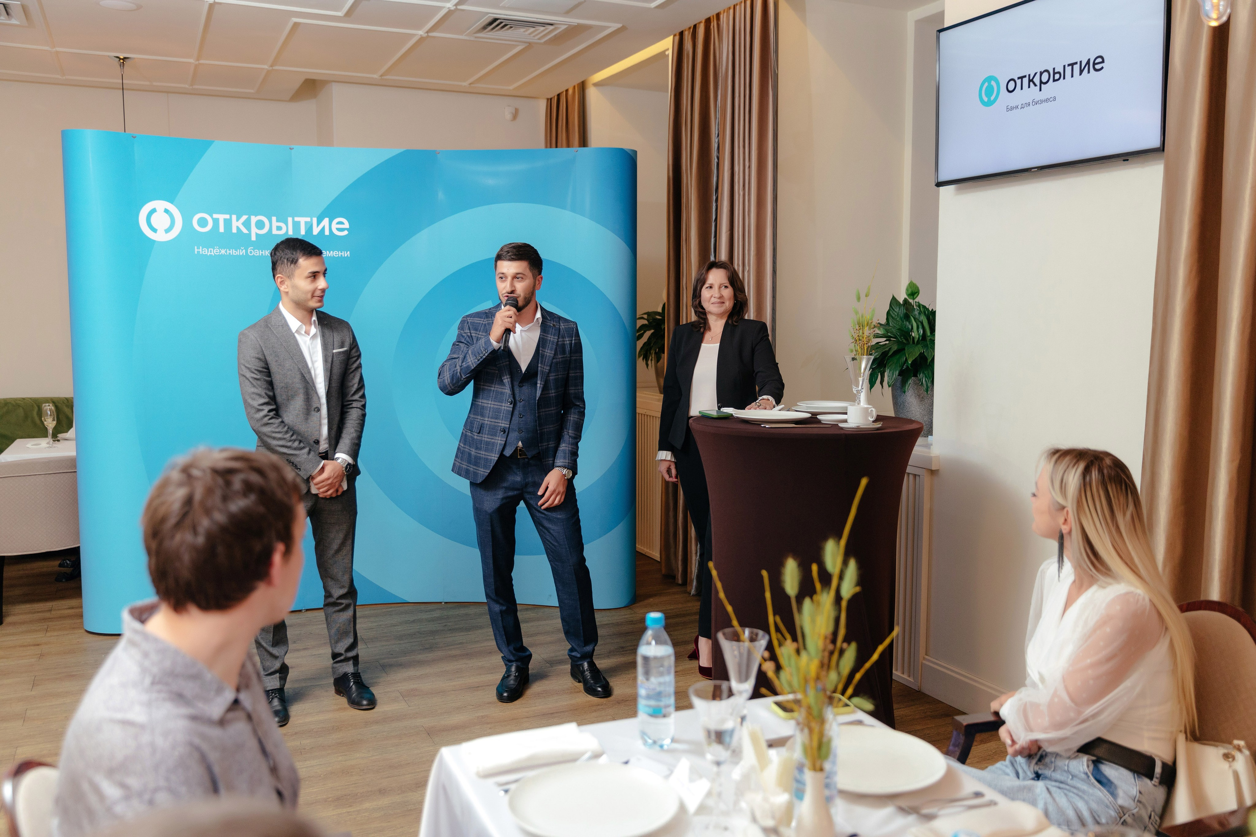 Банк Отрытие — клиентский мастер-класс. Фотограф для бизнеса Константин Брусницын в Екатеринбурге