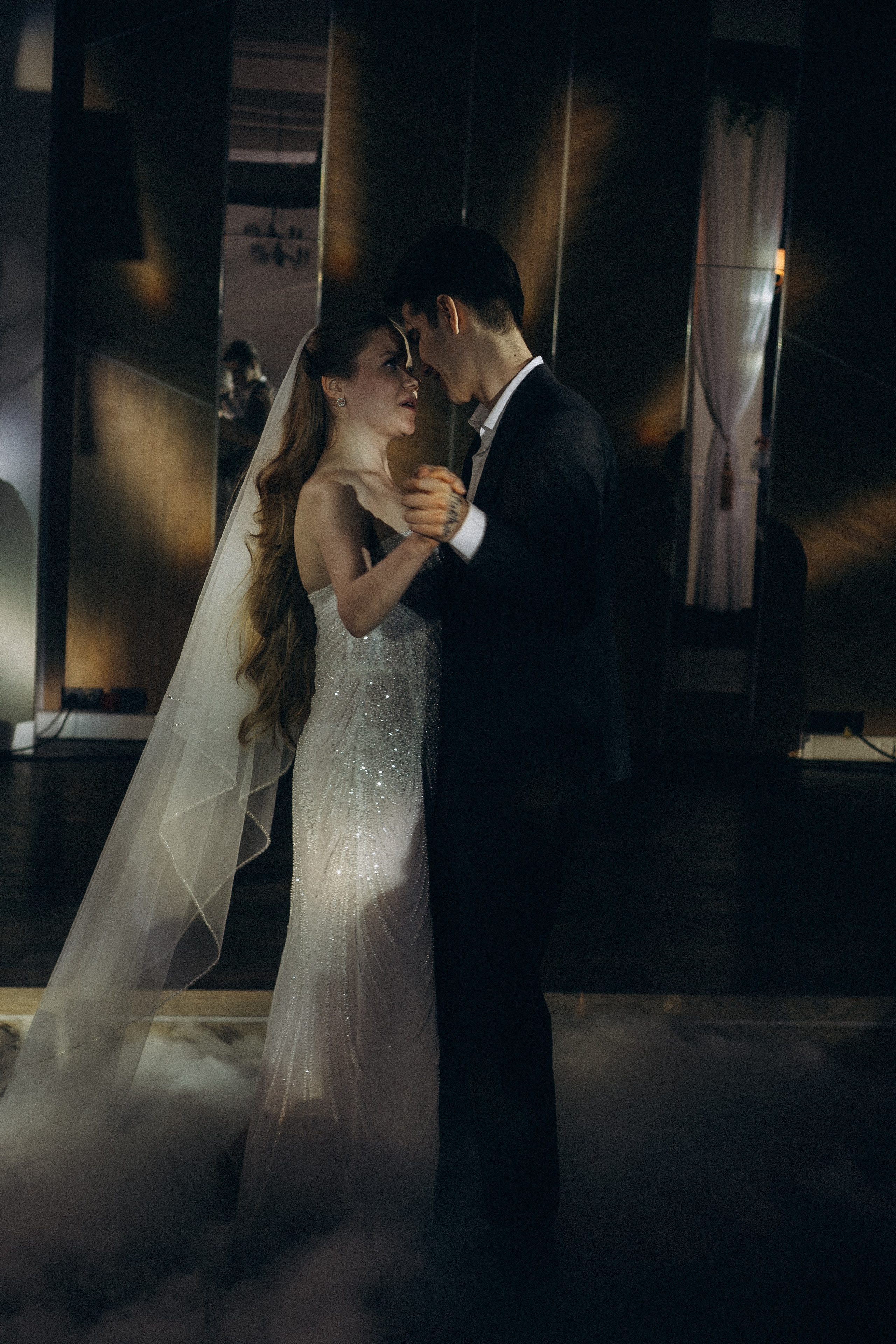 СВАДЕБНАЯ СЬЕМКА СБОРОВ В ОТЕЛЕ И ВЫЕЗД НА ЦЕРЕМОНИЮ (СНЯТО В СИБИРЕ В НИЖНЕВАРТОВСКЕ). Профессиональный фотограф, Санкт-Петербург — Виктория Богомолова