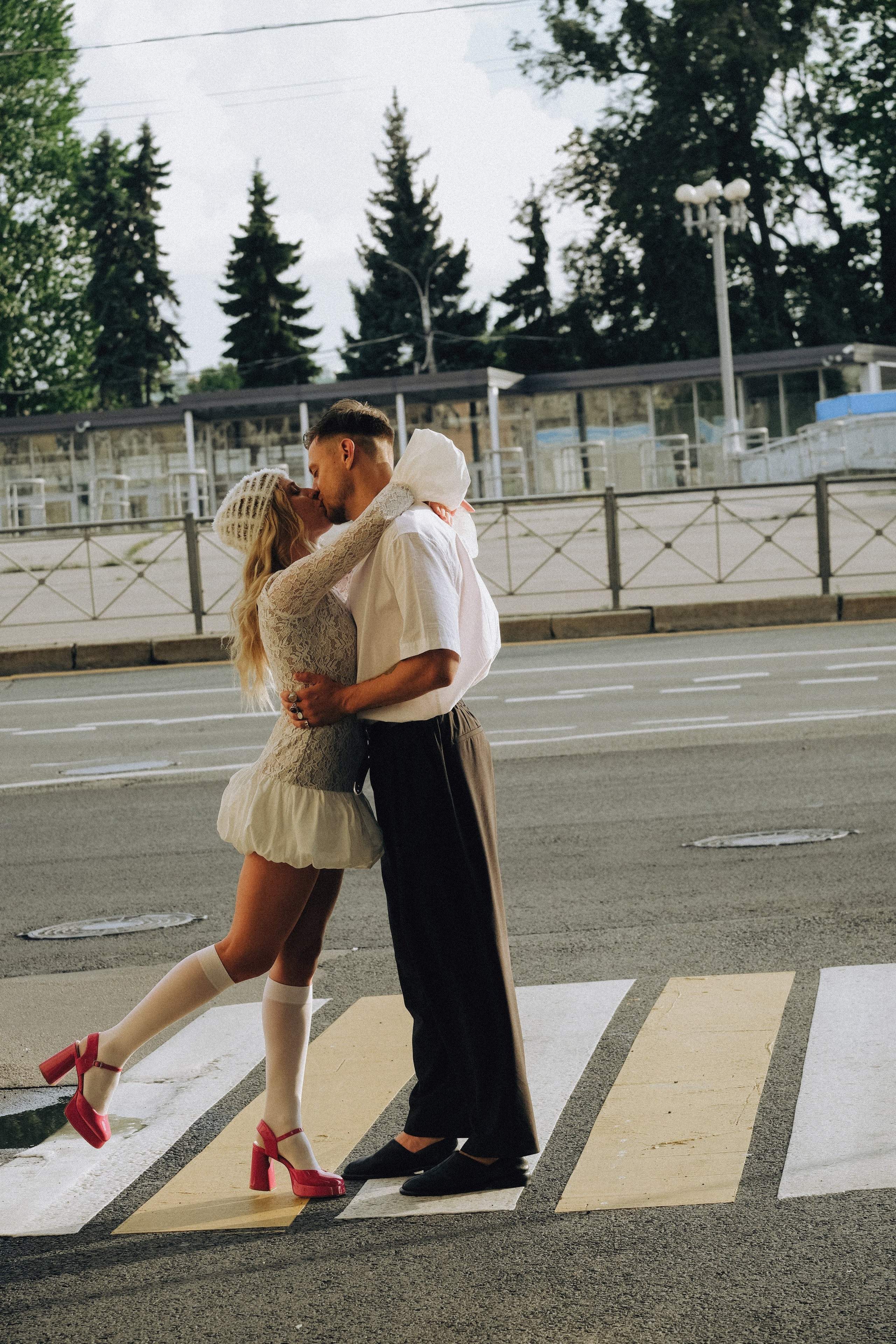 СВАДЕБНАЯ СЬЕМКА С КАБРИОЛЕТОМ В САНТК-ПЕТЕРБУРГЕ НА ПЕТРОГРАДКЕ В ОТЕЛЕ ПАНОРАМИКА. Профессиональный фотограф, Санкт-Петербург — Виктория Богомолова