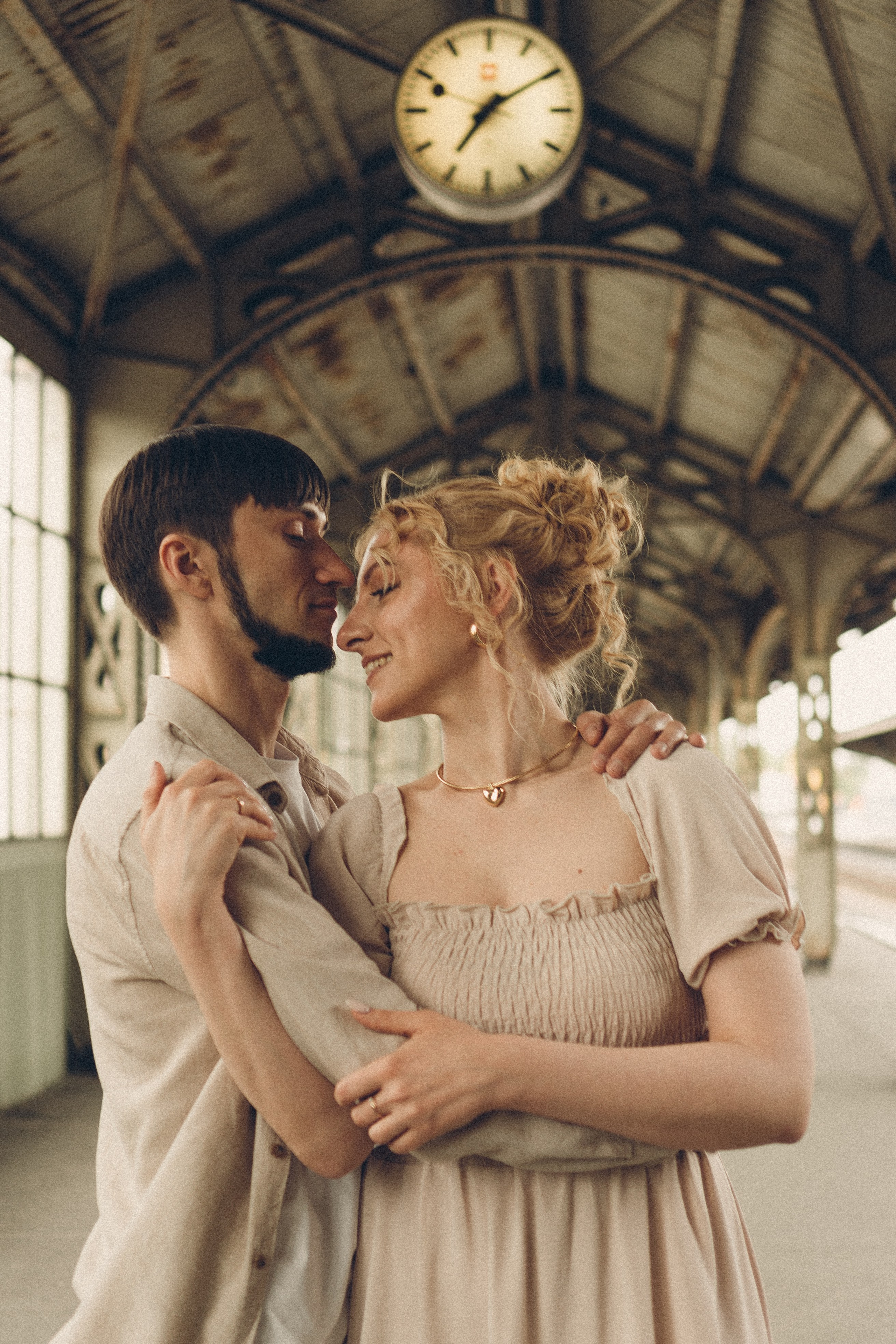 ПРОГУЛКА НА ВИТЕБСКОМ ВОКЗАЛЕ. Профессиональный фотограф, Санкт-Петербург — Виктория Богомолова