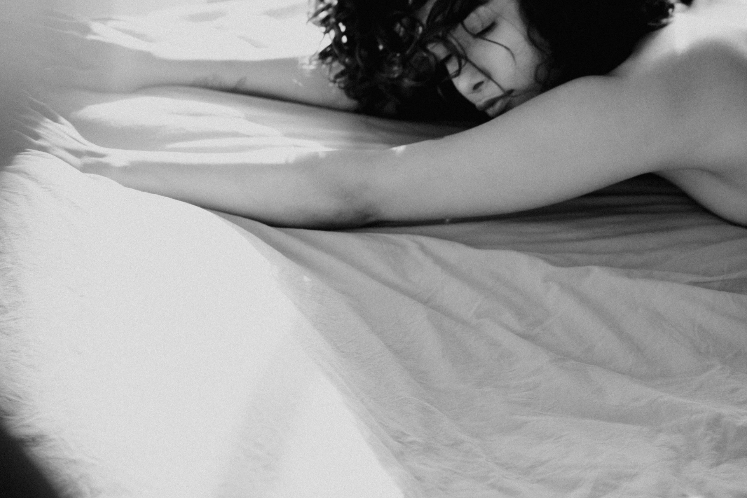 Обнажение. I am Diana, a portrait photographer. I take pictures around the world