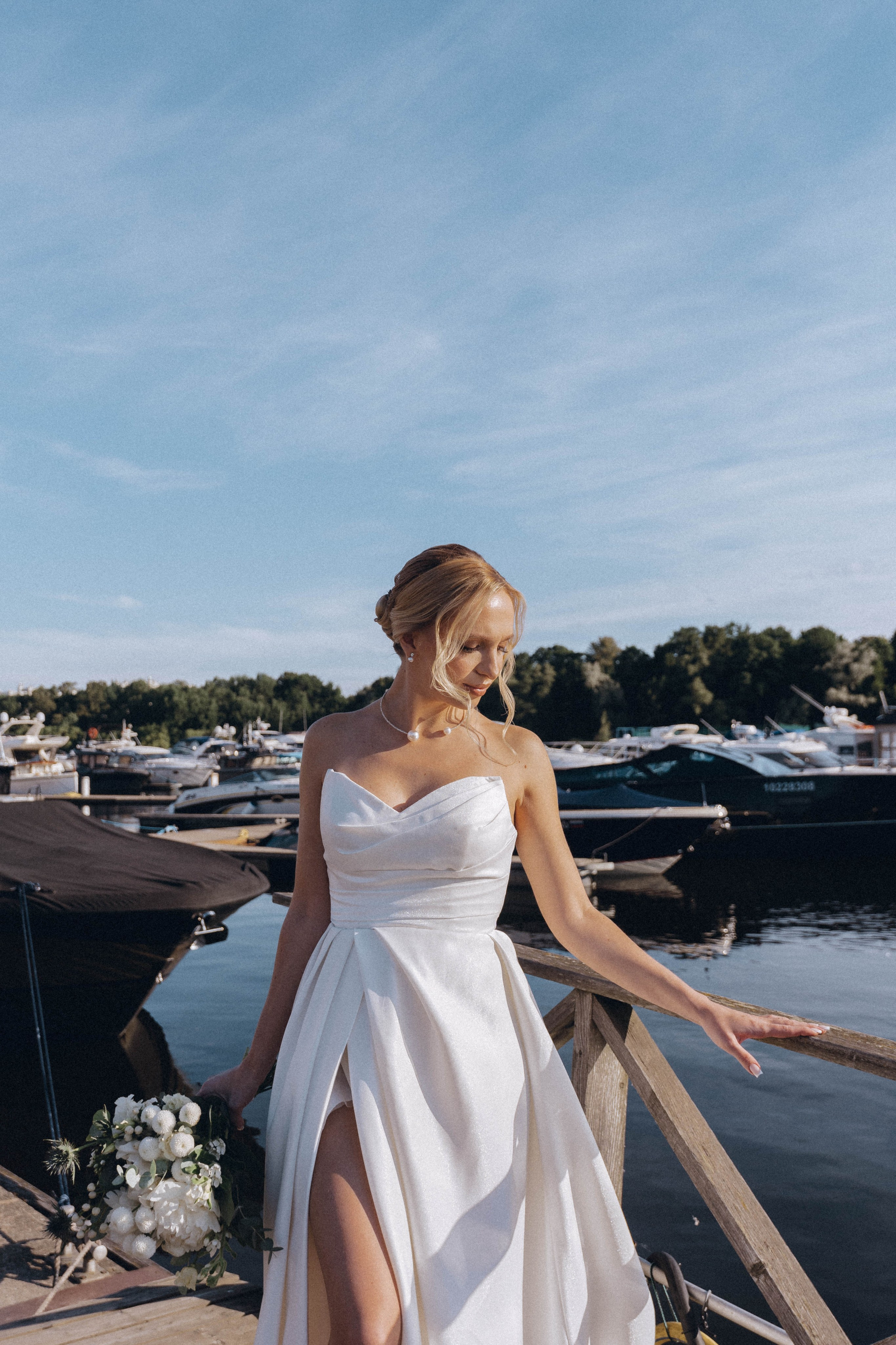 СВАДЕНБНАЯ СЬЕМКА НА КАТЕРЕ ПО КАНАЛАМ САНКТ-ПЕТЕРБУРГА И В АКВАТОРИИ НЕВЫ. Профессиональный фотограф, Санкт-Петербург — Виктория Богомолова