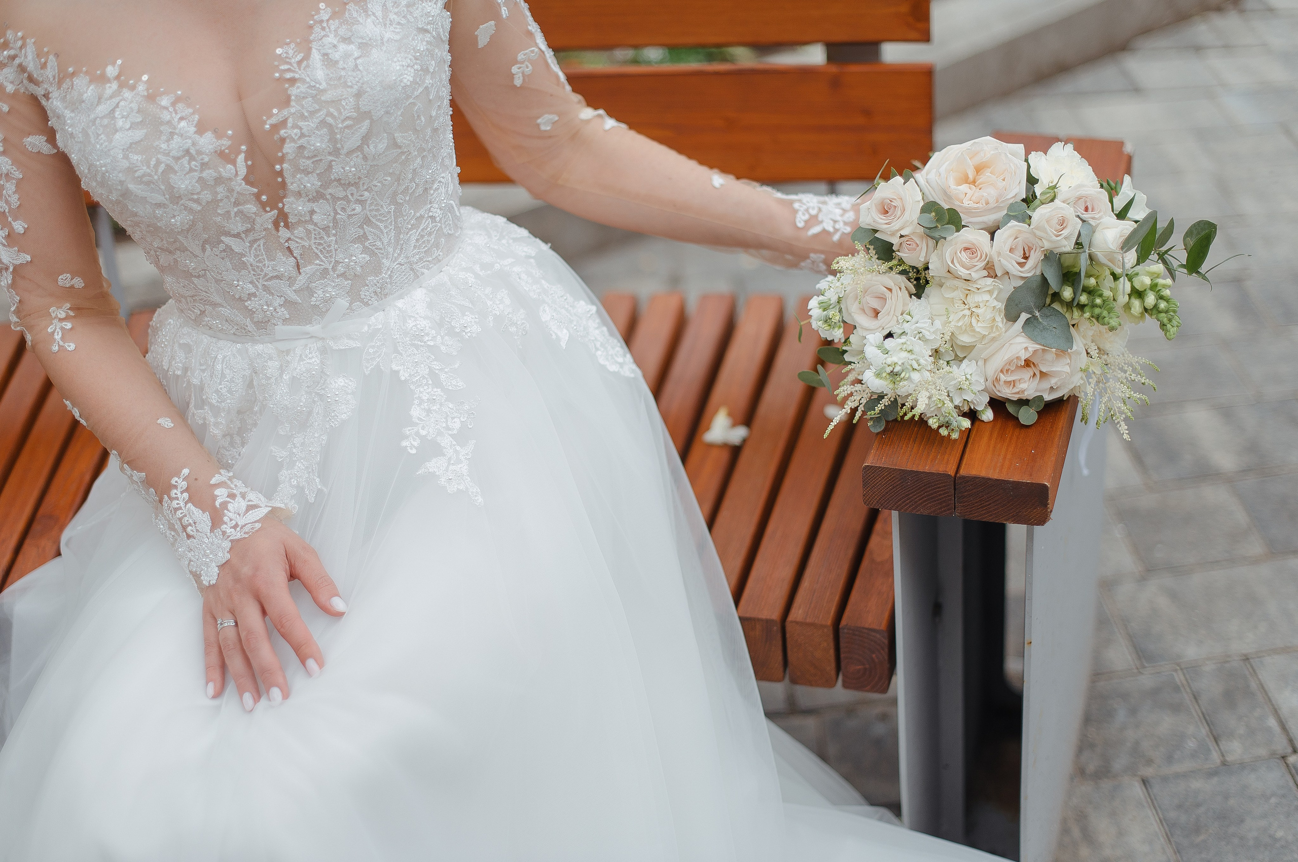 Букет невест в у нее вруках