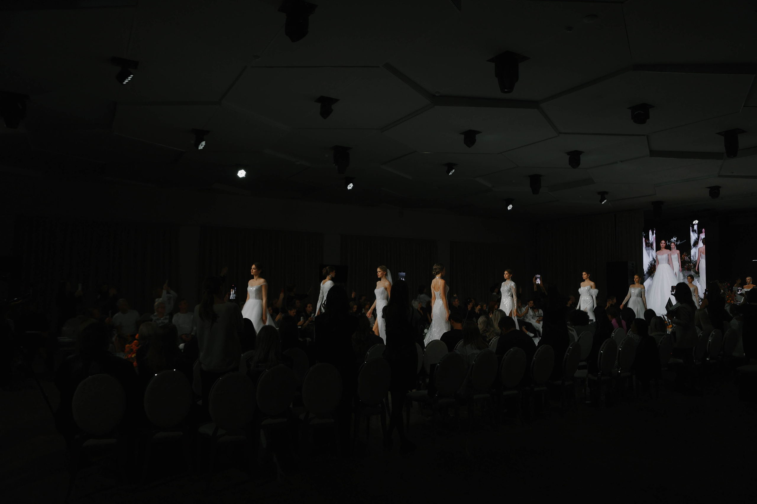 Свадебный показ Модного дома Tatiana Kaplun 2022. Свадебный фотограф FOTOKEYT