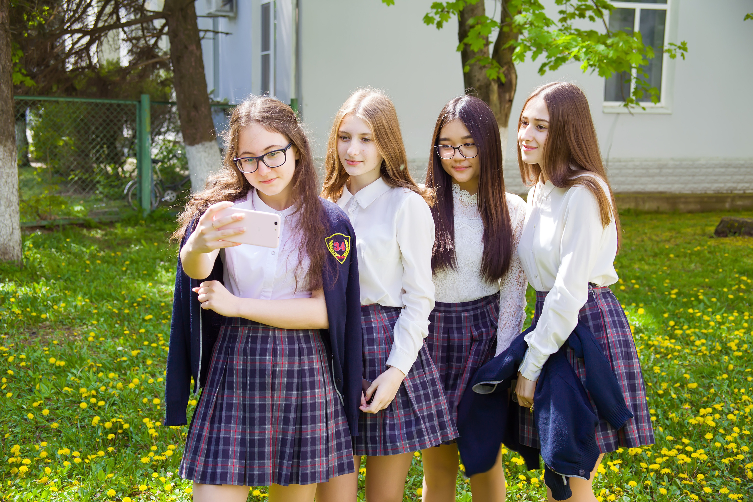 Фотосессии учеников старших классов. Детский школьный и семейный фотограф в Краснодаре