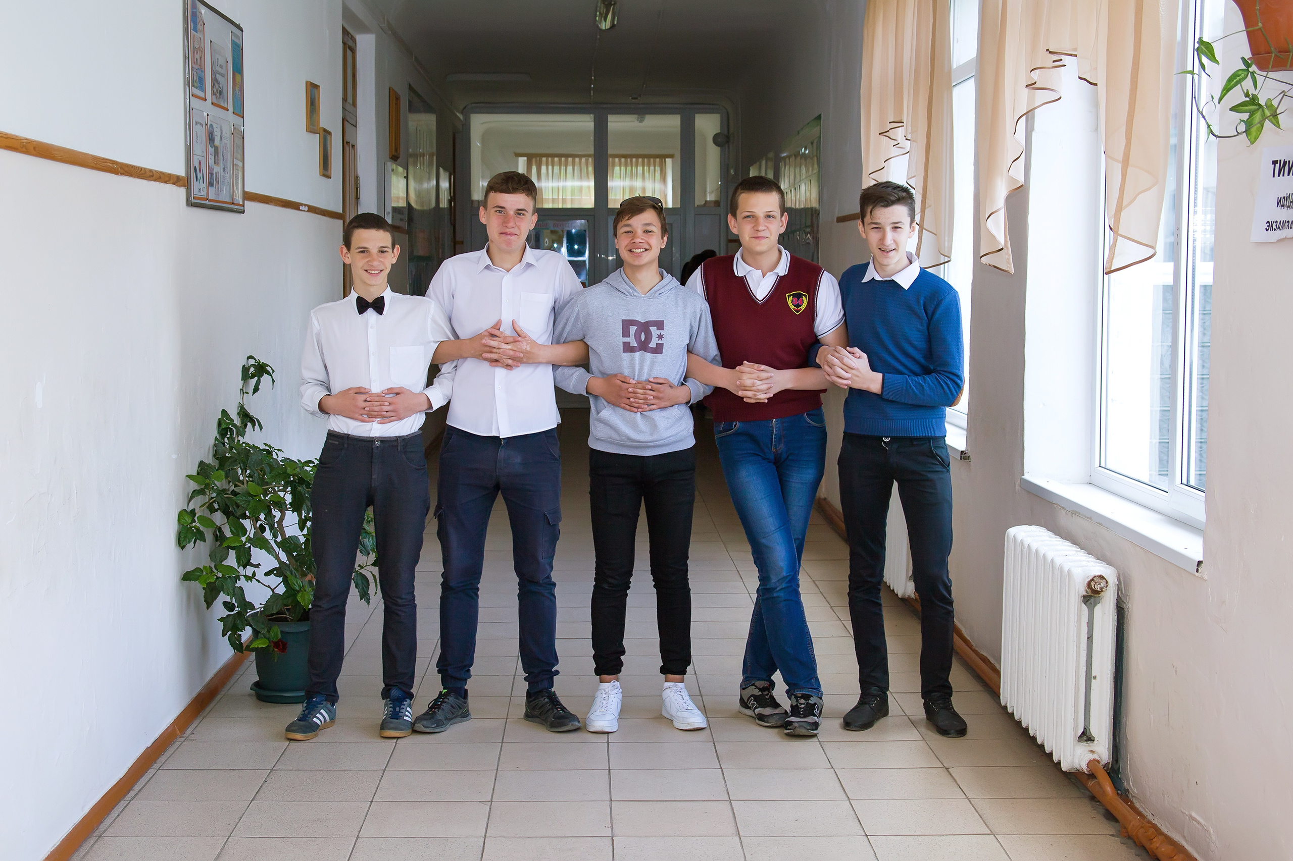 Фотосессии учеников старших классов. Детский школьный и семейный фотограф в Краснодаре