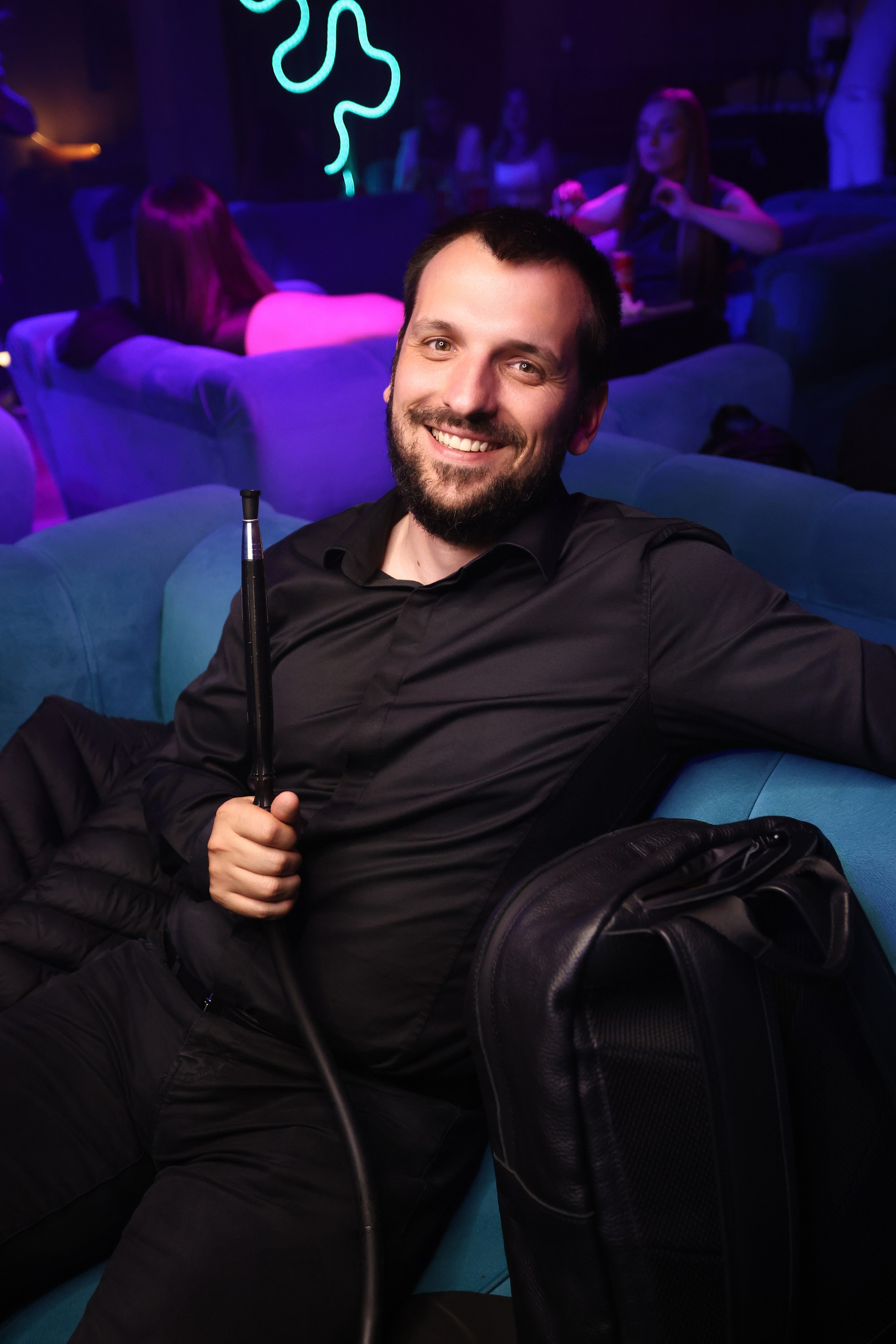 Neon Party 01.08.25. Мята Спортивная — Кальянная, караоке, бар в Минске