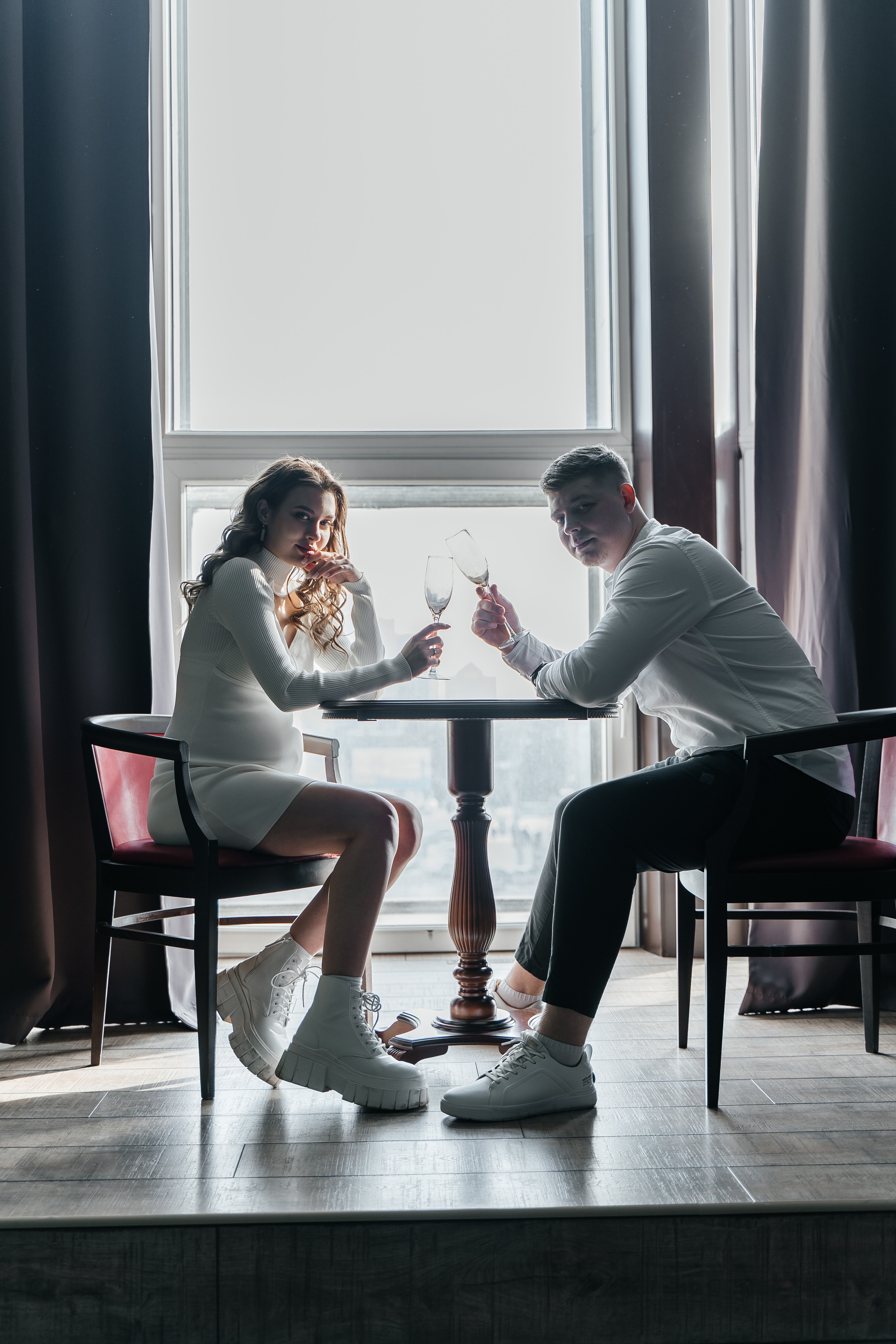 Свадебная фотосессия в студии. Свадебный и семейный фотограф в Новосибирске Синицына Наталья