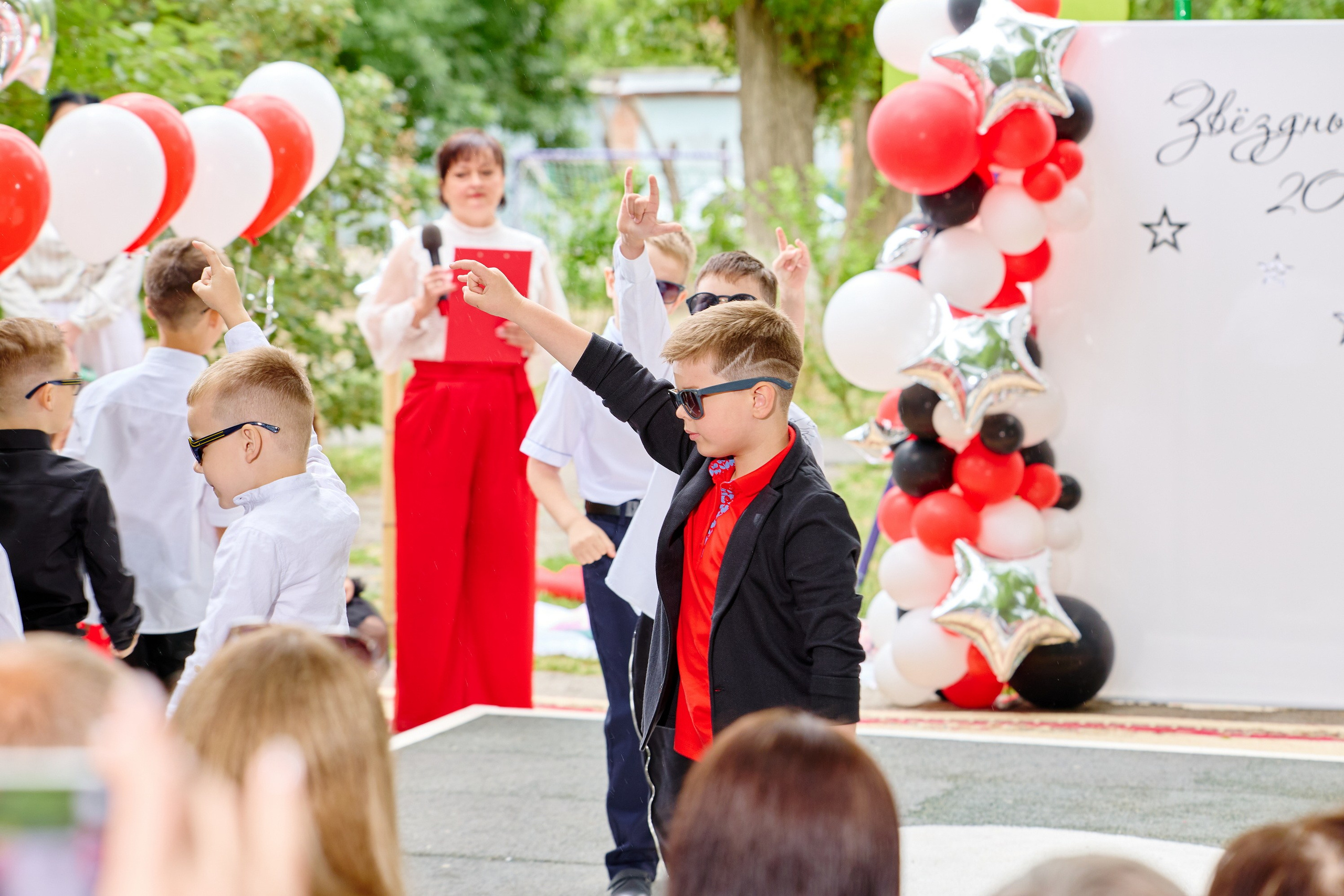 Выпускной 45 сад. Фотограф Выпускные альбомы Таганрог Сергей Коробченко