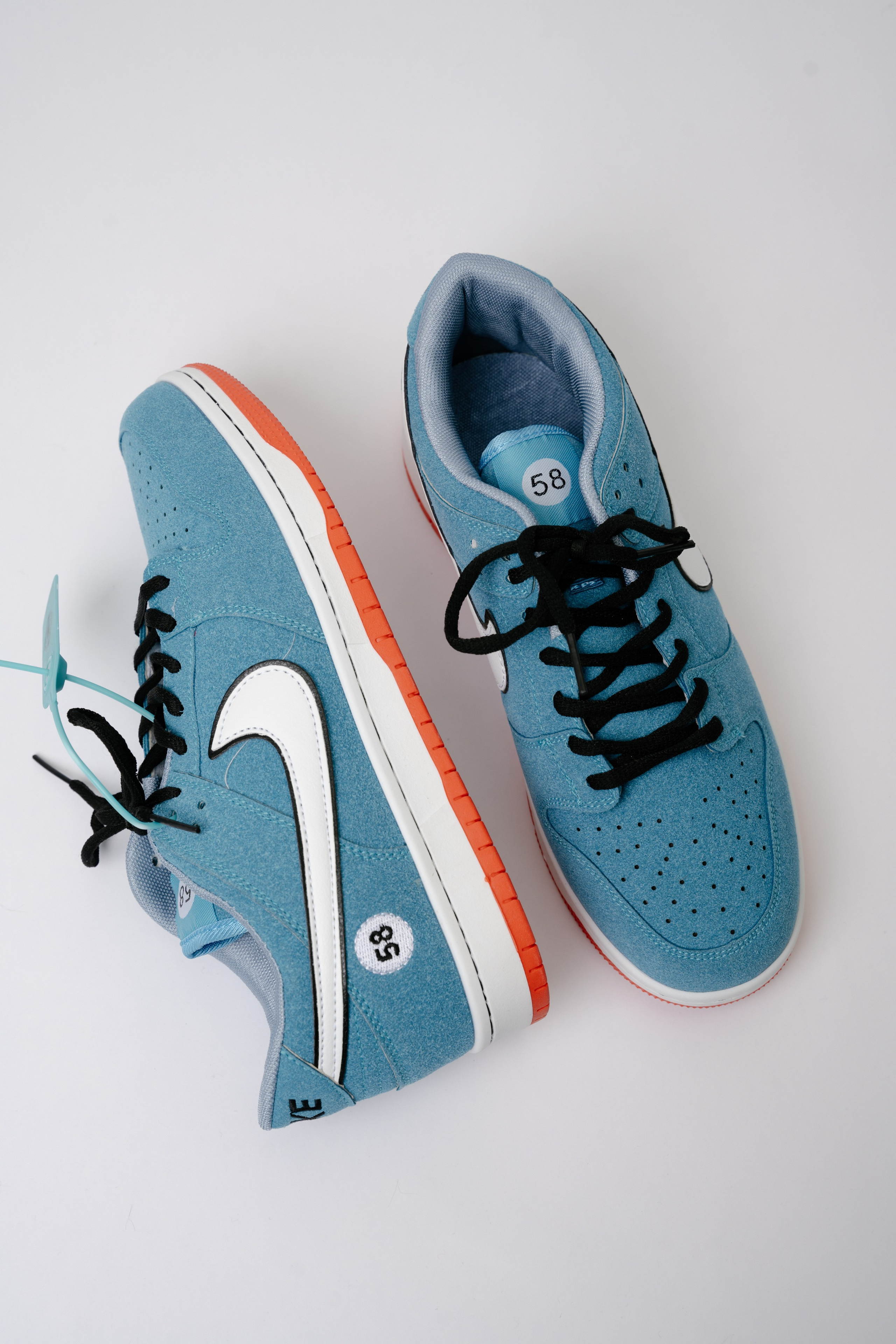 Кроссовки для wb. Фотограф в Красноярске