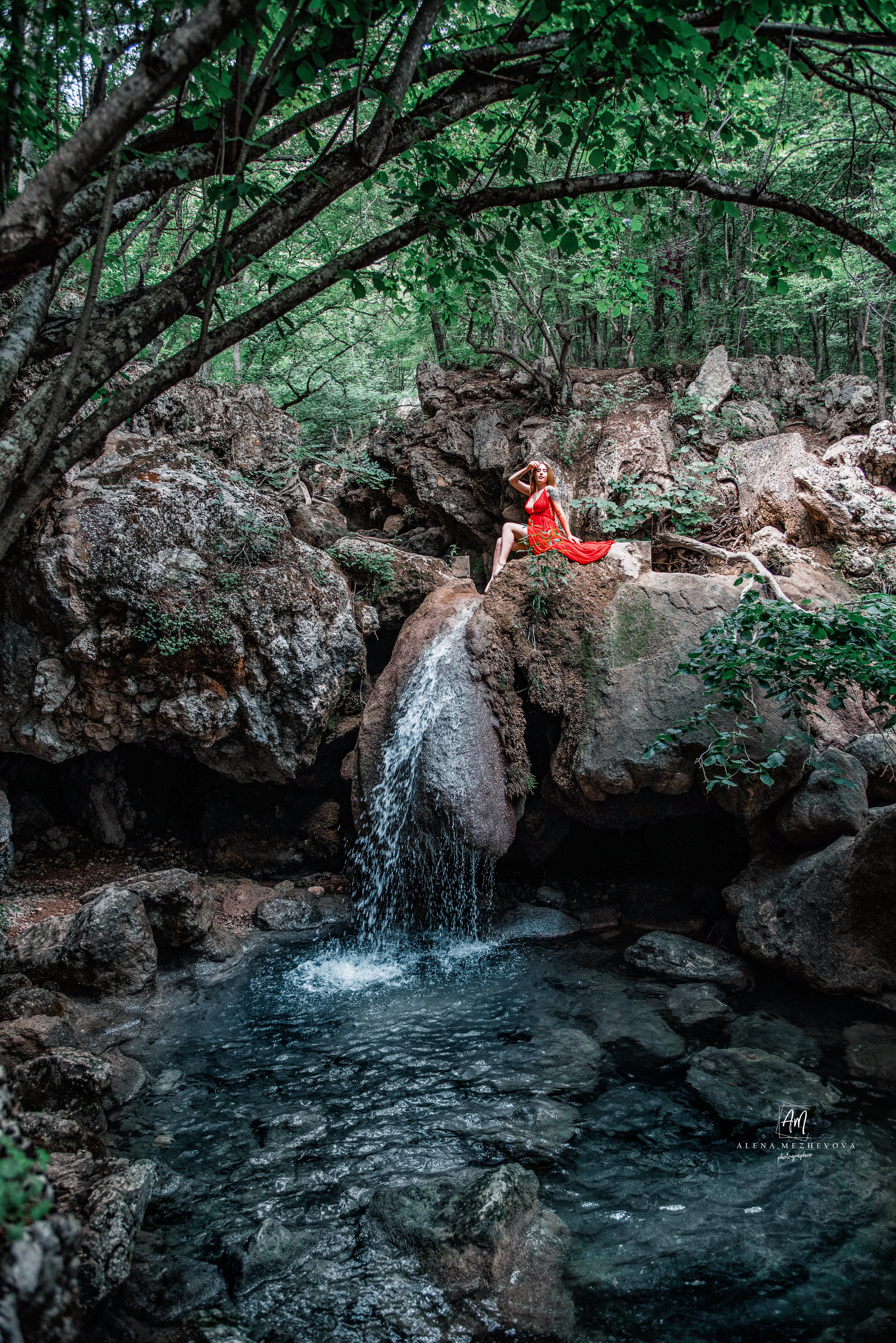 Фотосессия на водопадах. Свадебный и семейный фотограф и видеограф, Крым, Москва, Санкт -Петербург