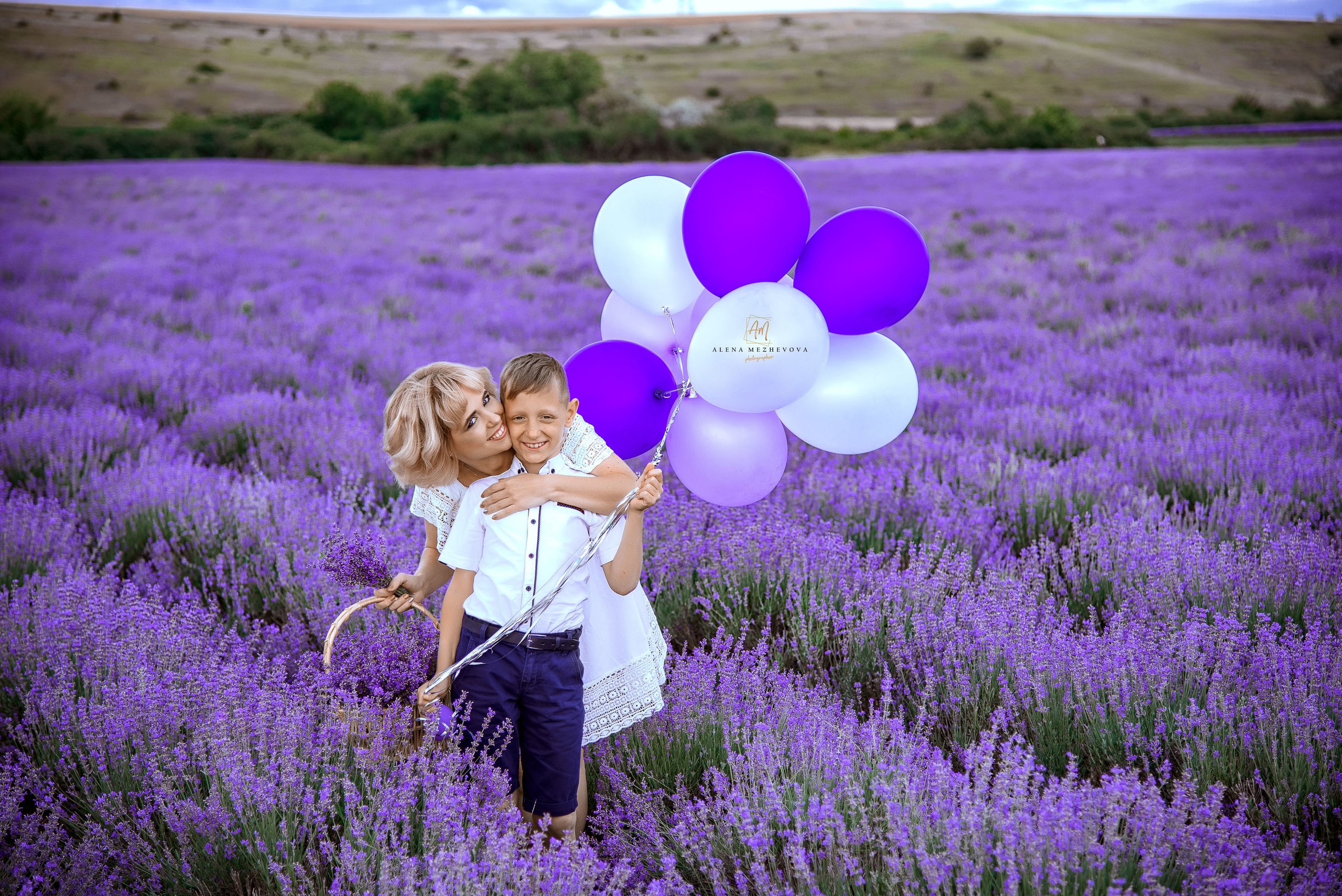 Фотосессия в лаванде. Свадебный и семейный фотограф и видеограф, Крым, Москва, Санкт -Петербург